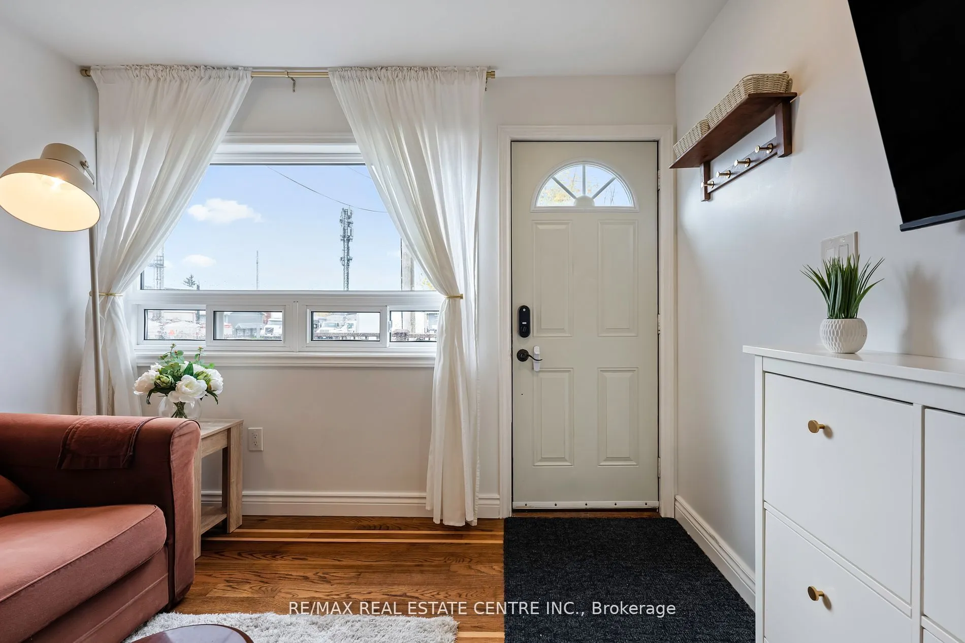 121 Proton Street N