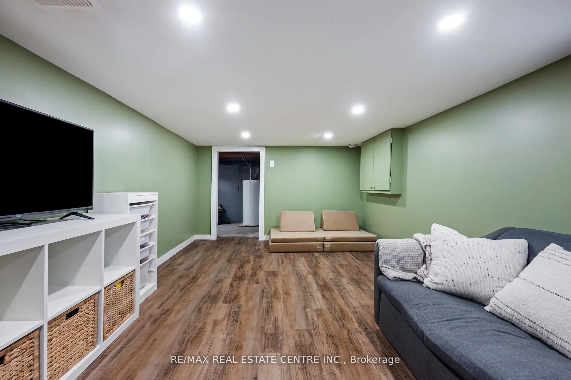 121 Proton Street N