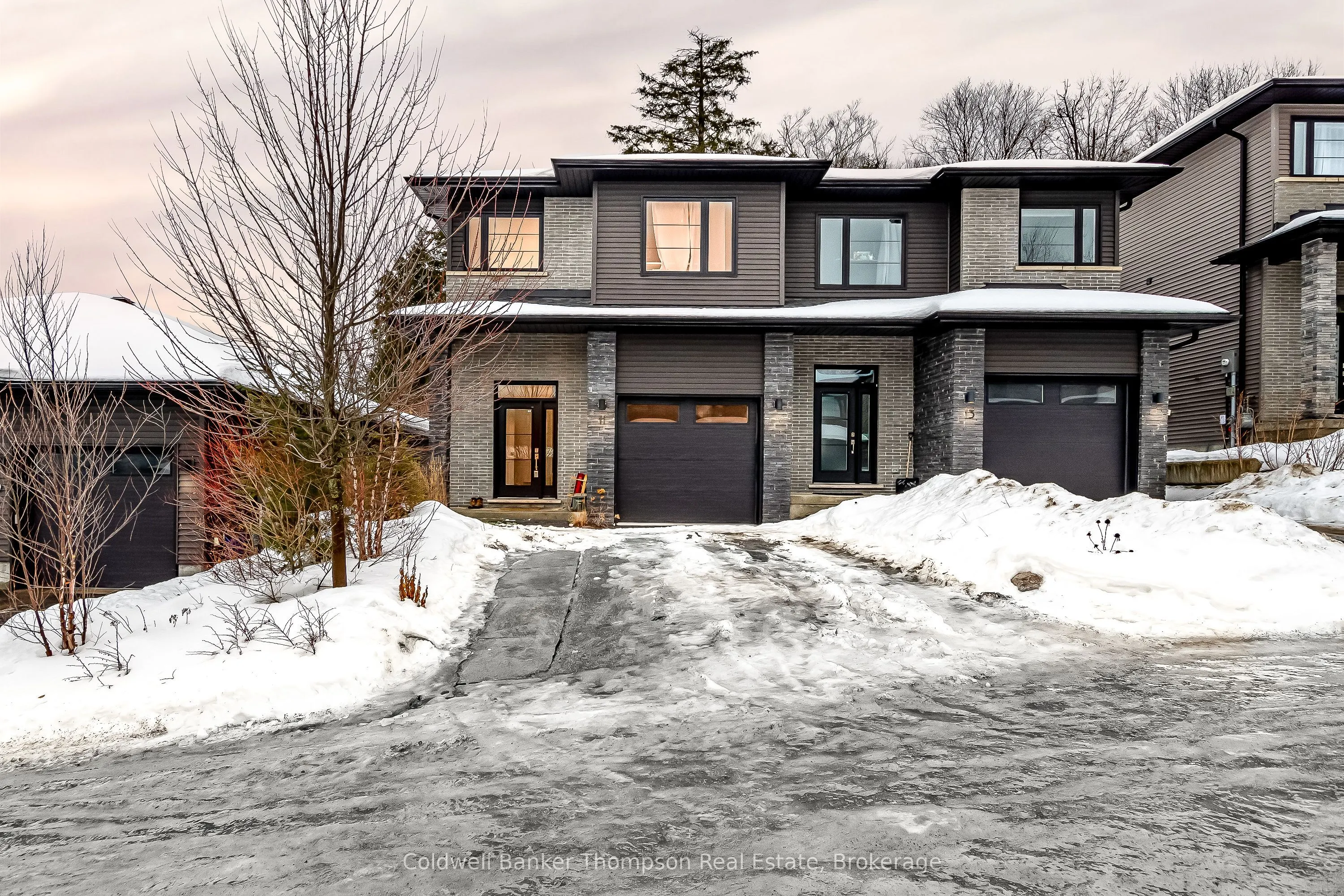 11 Cascade Lane