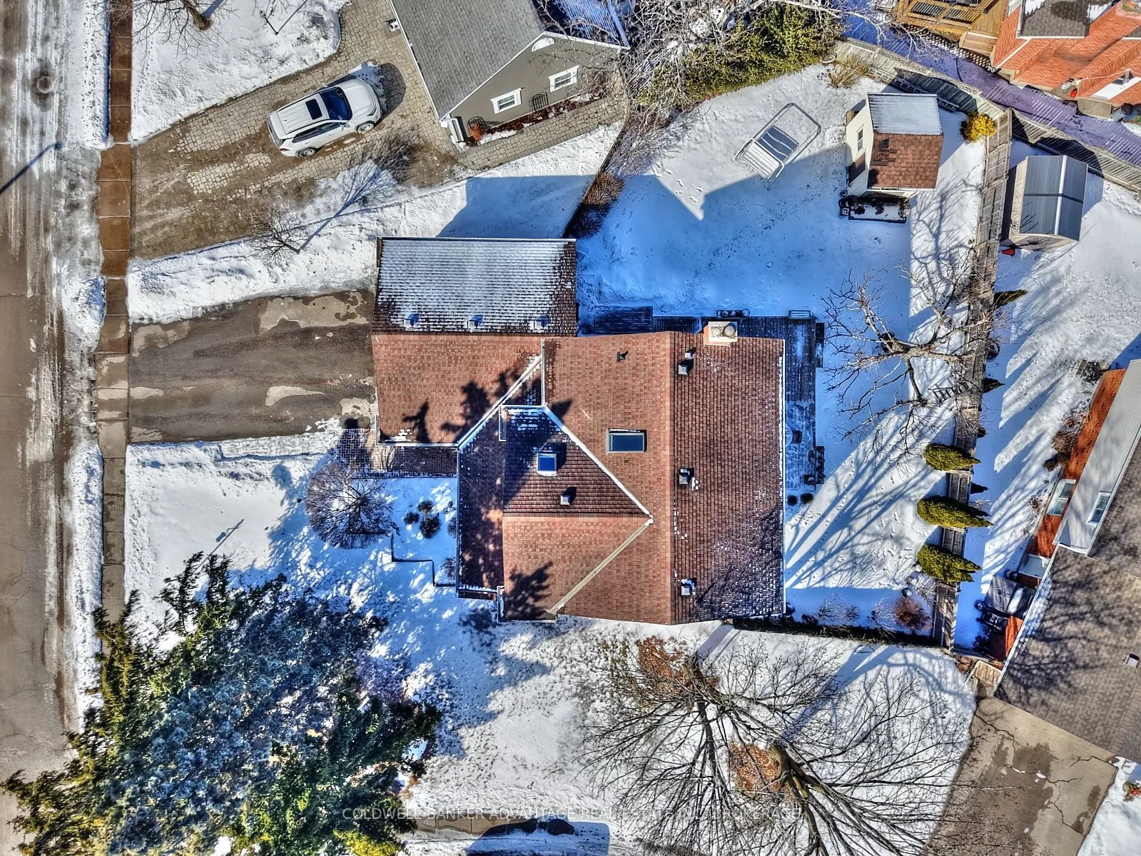 28 Dixon Crescent
