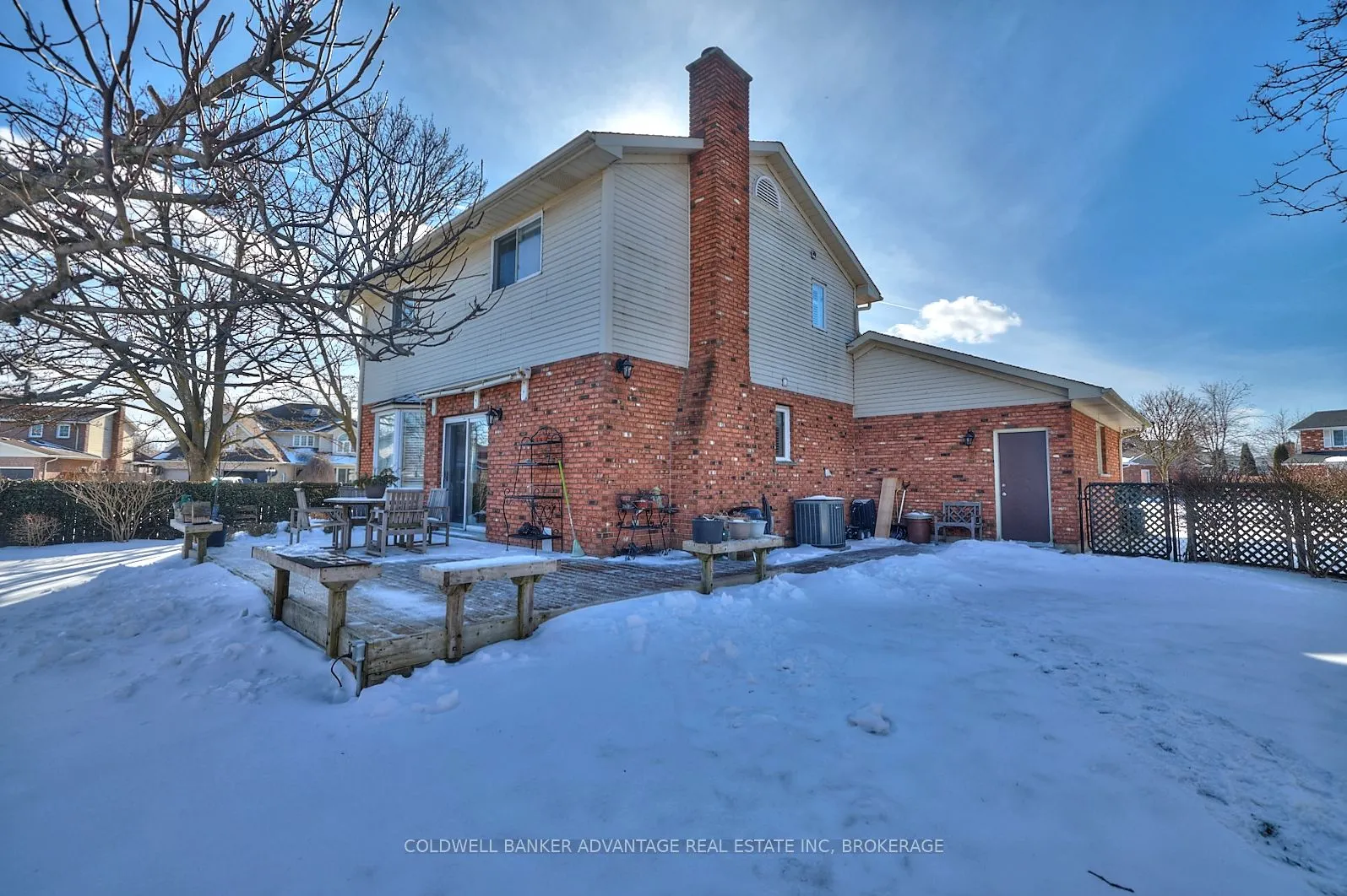 28 Dixon Crescent