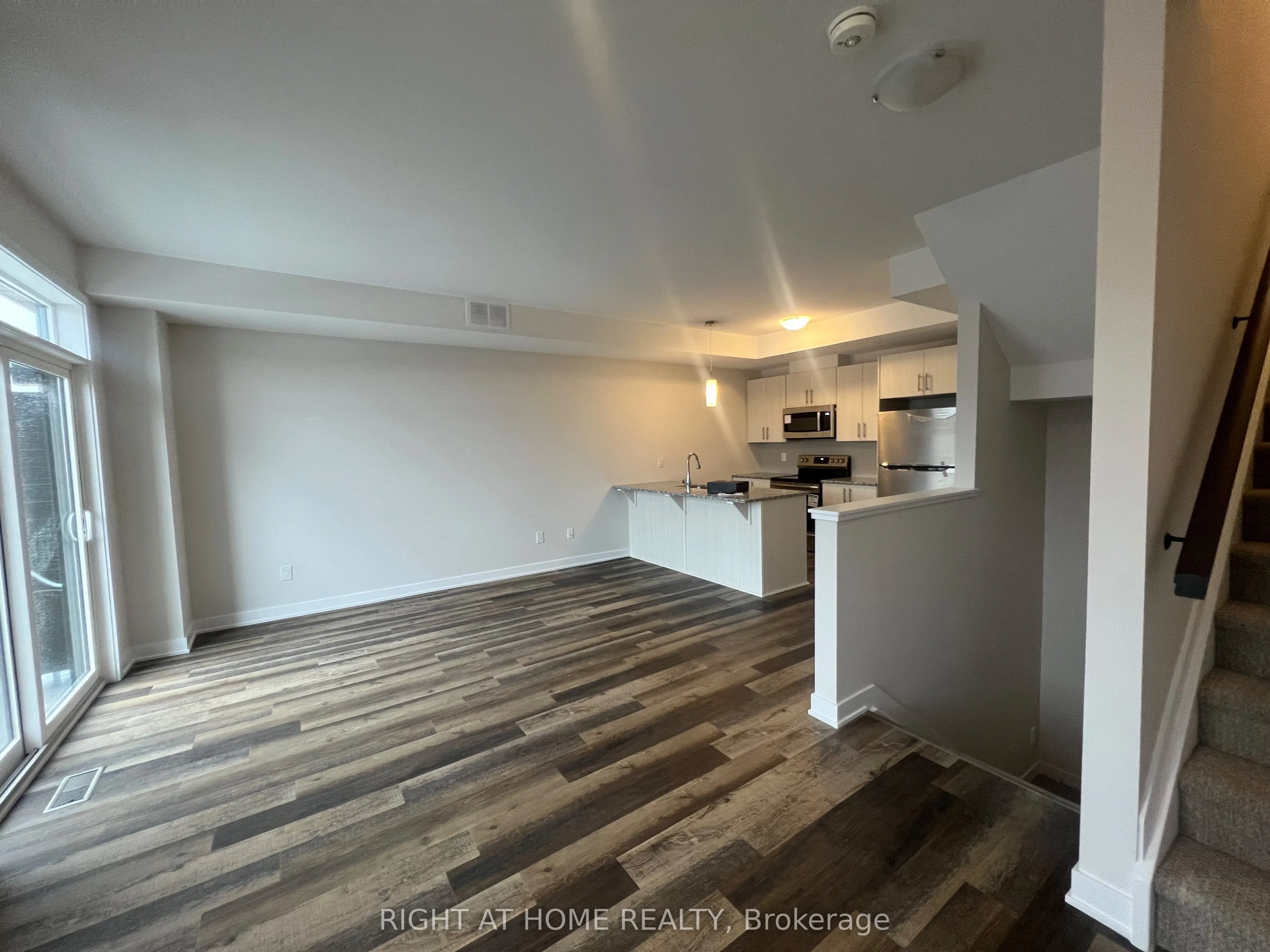 204 Tussock Private