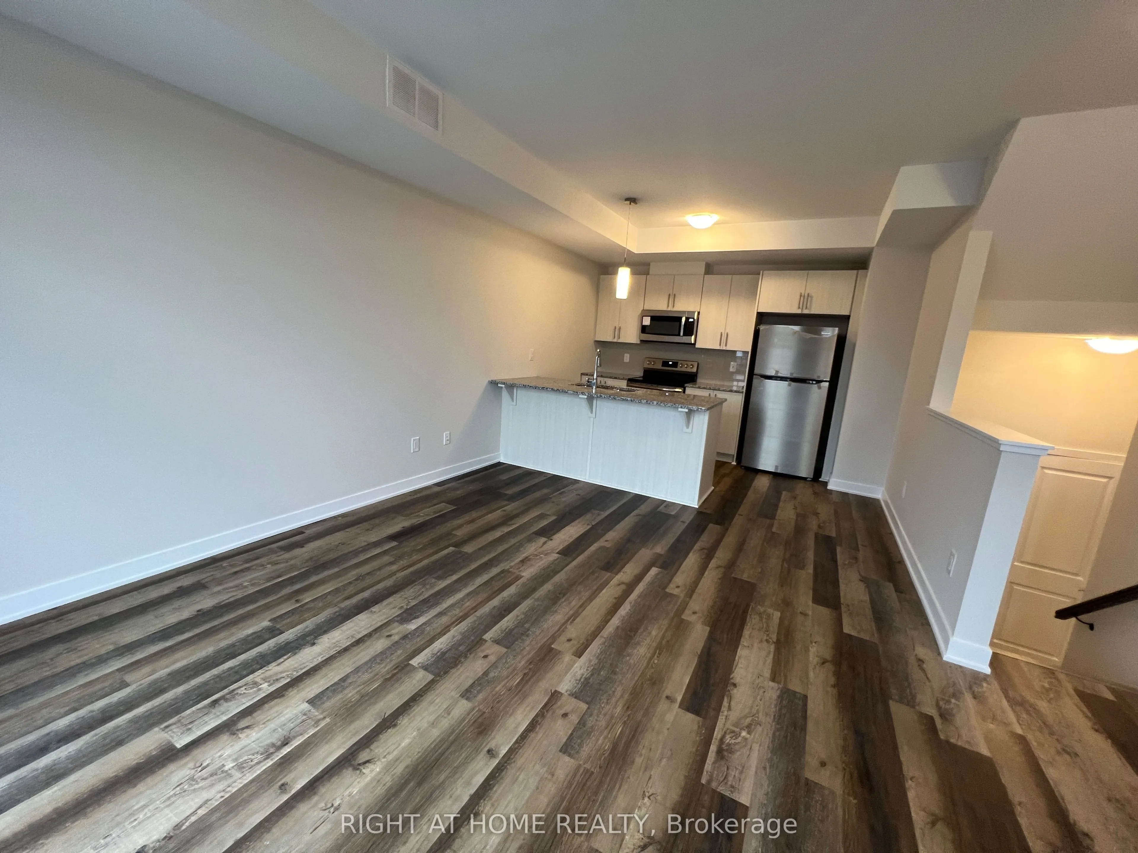 204 Tussock Private