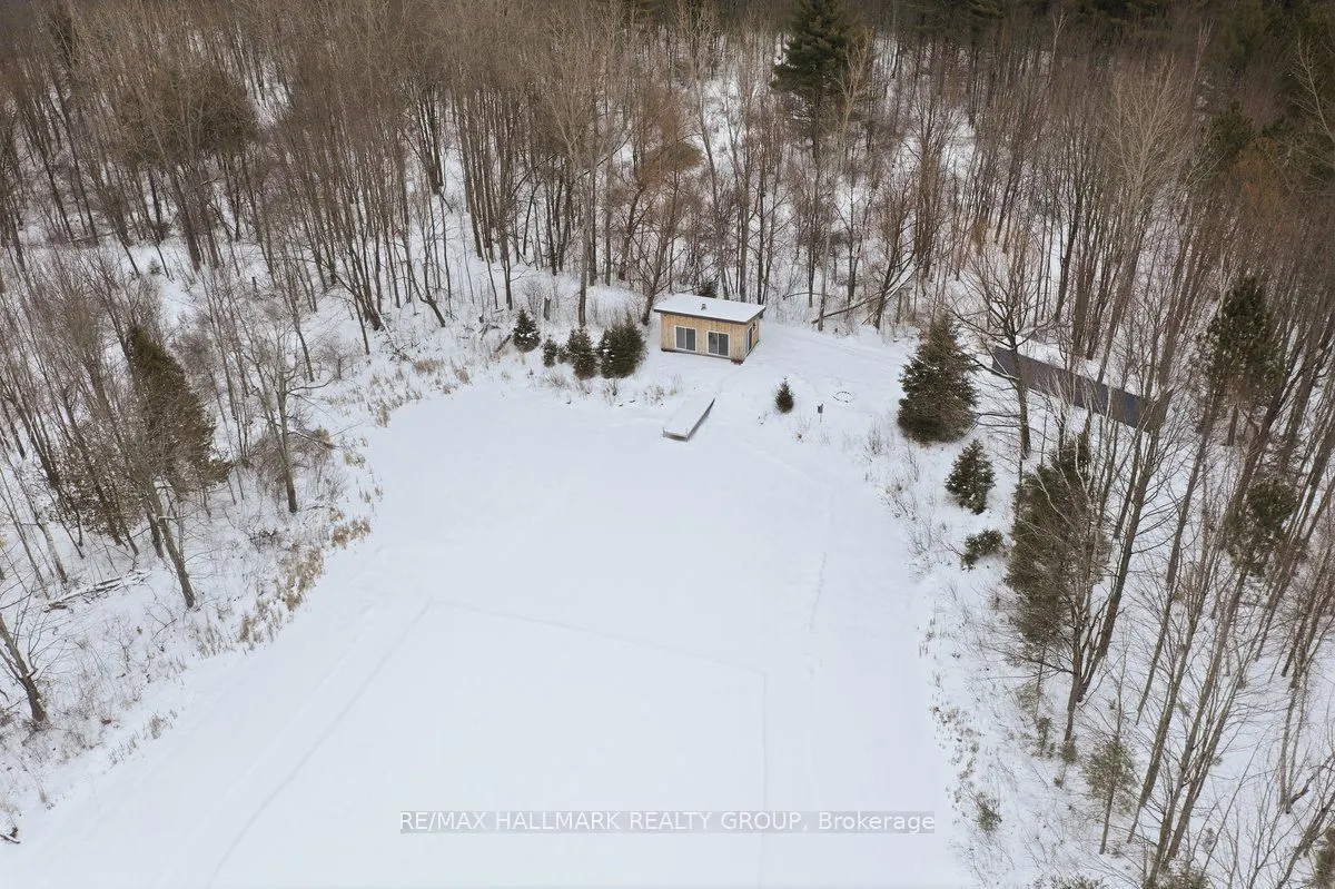 1720 Des Pins Road