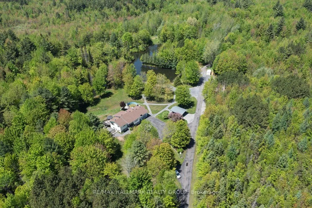 1720 Des Pins Road