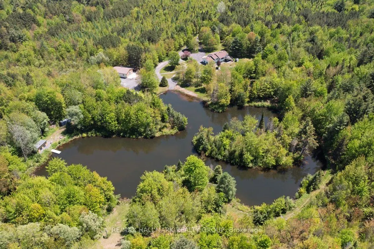 1720 Des Pins Road
