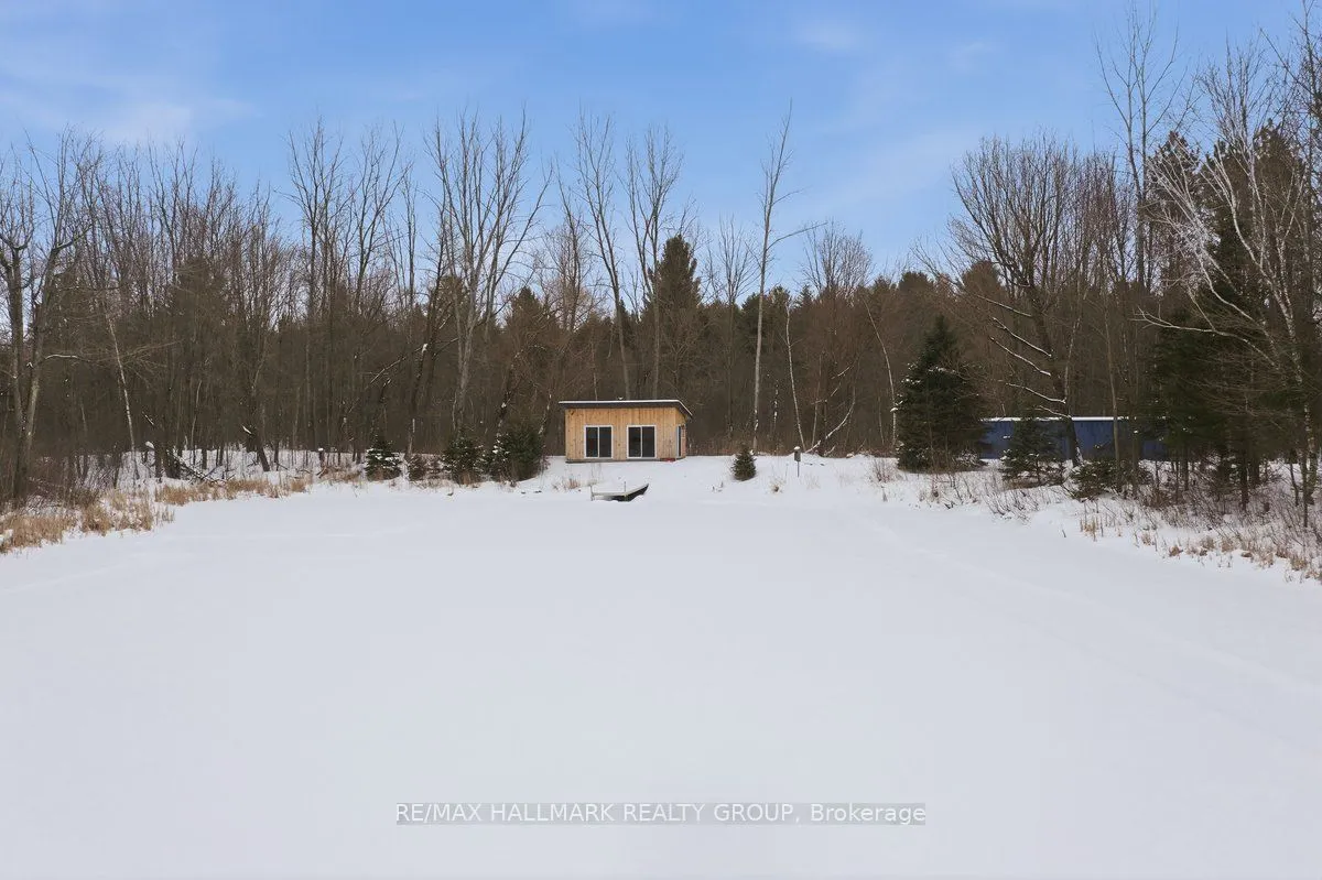 1720 Des Pins Road