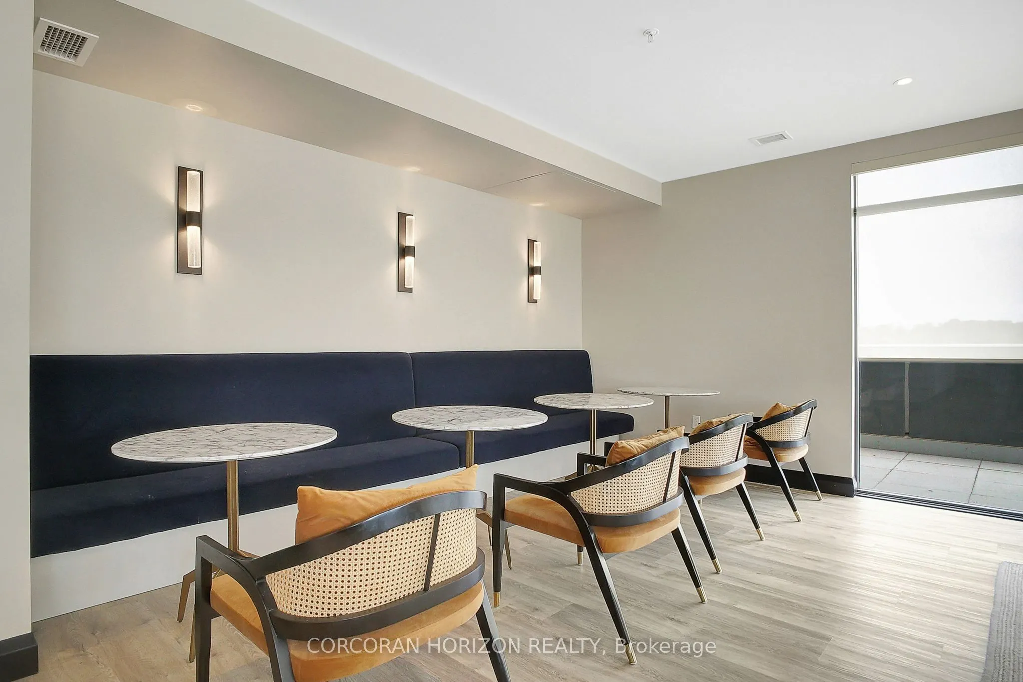 15 Glebe Street #1511