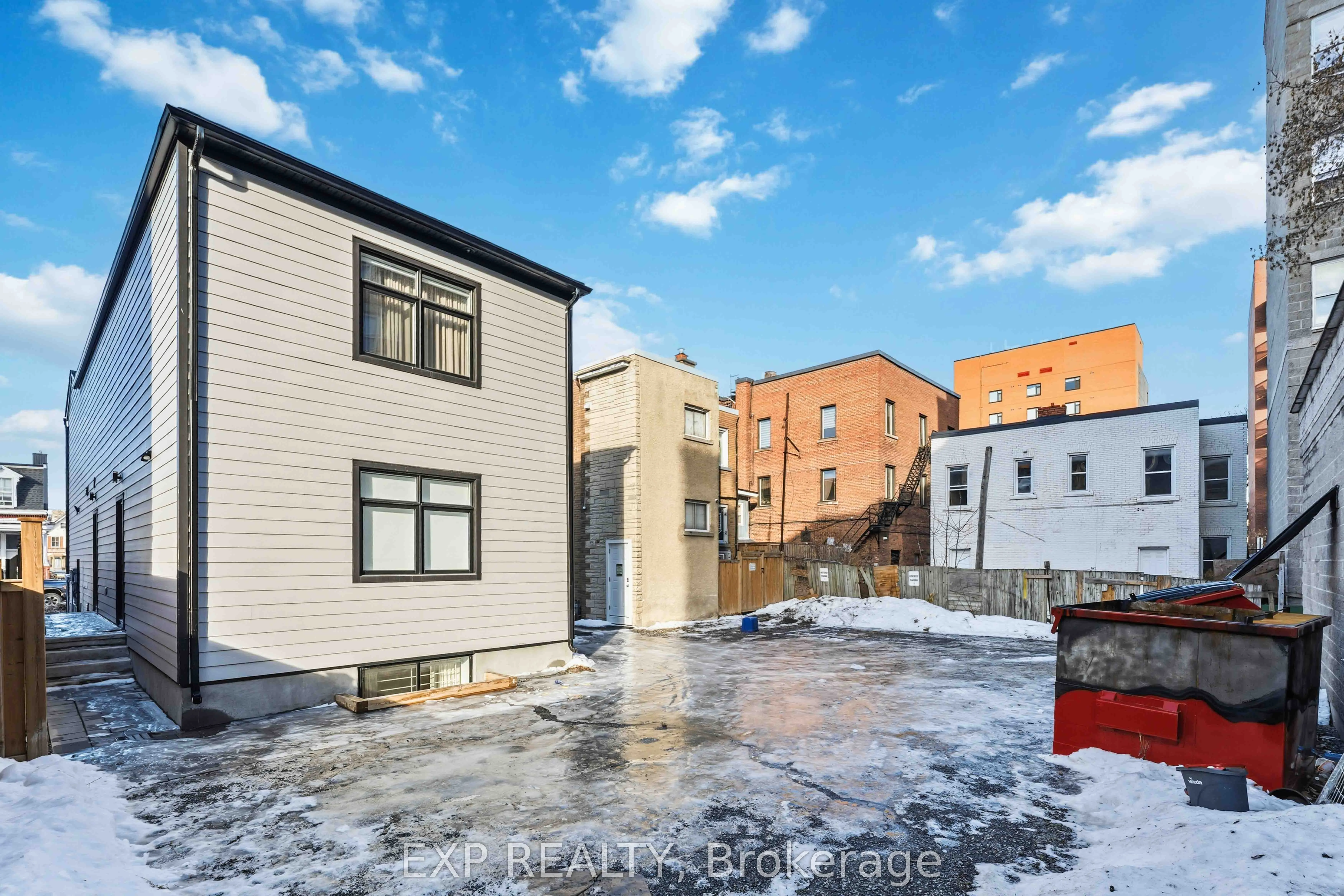 182 Murray Street