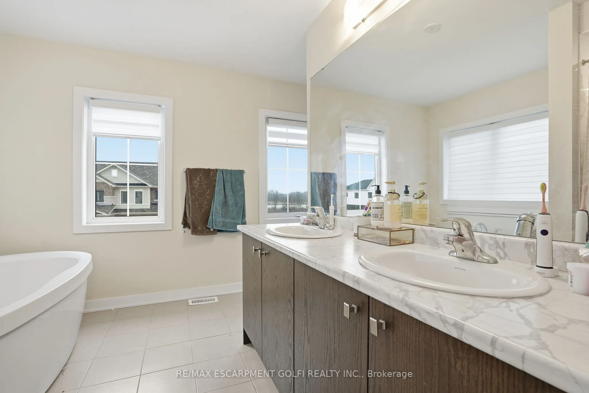 8 Downriver Drive