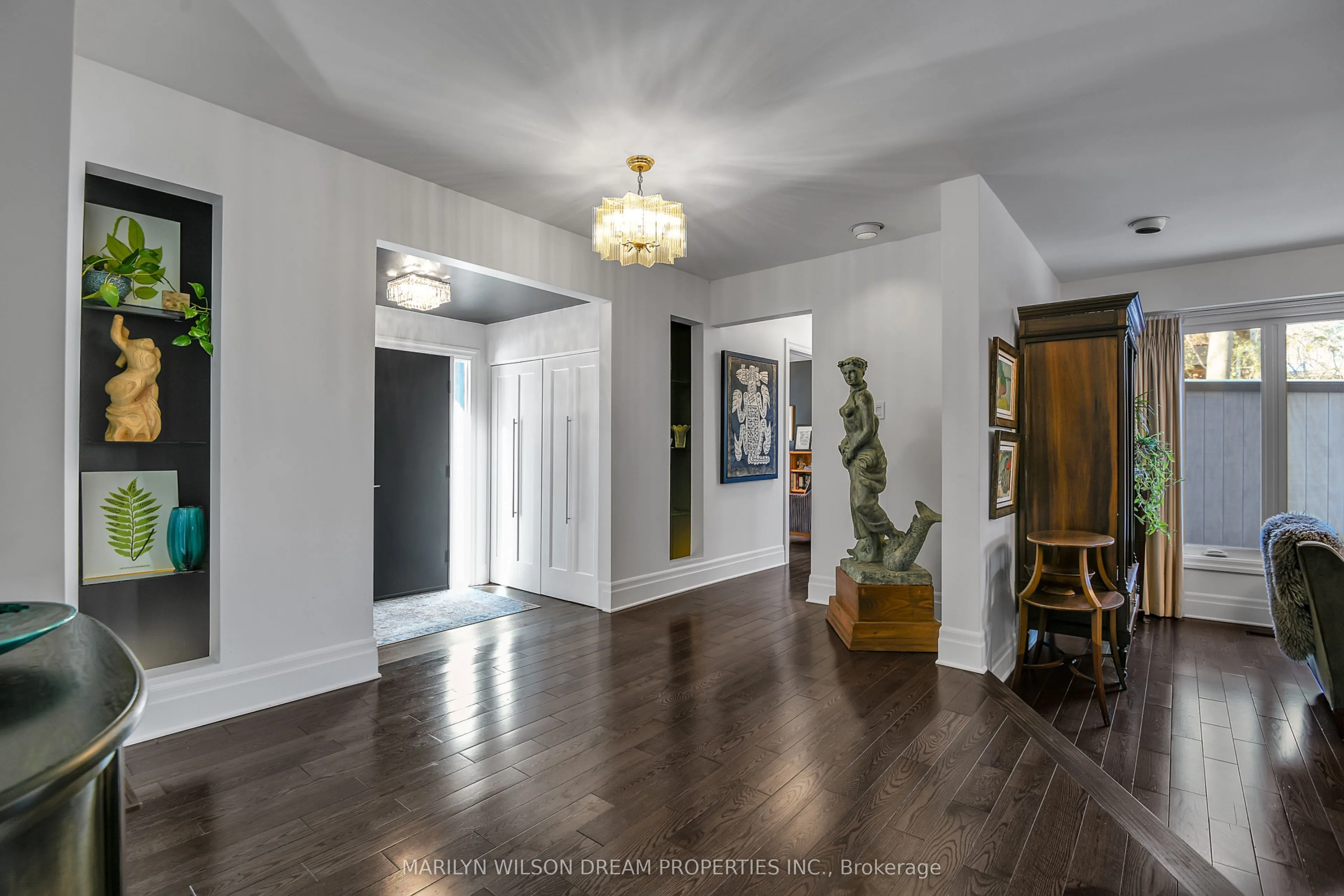 11 Burrows Road