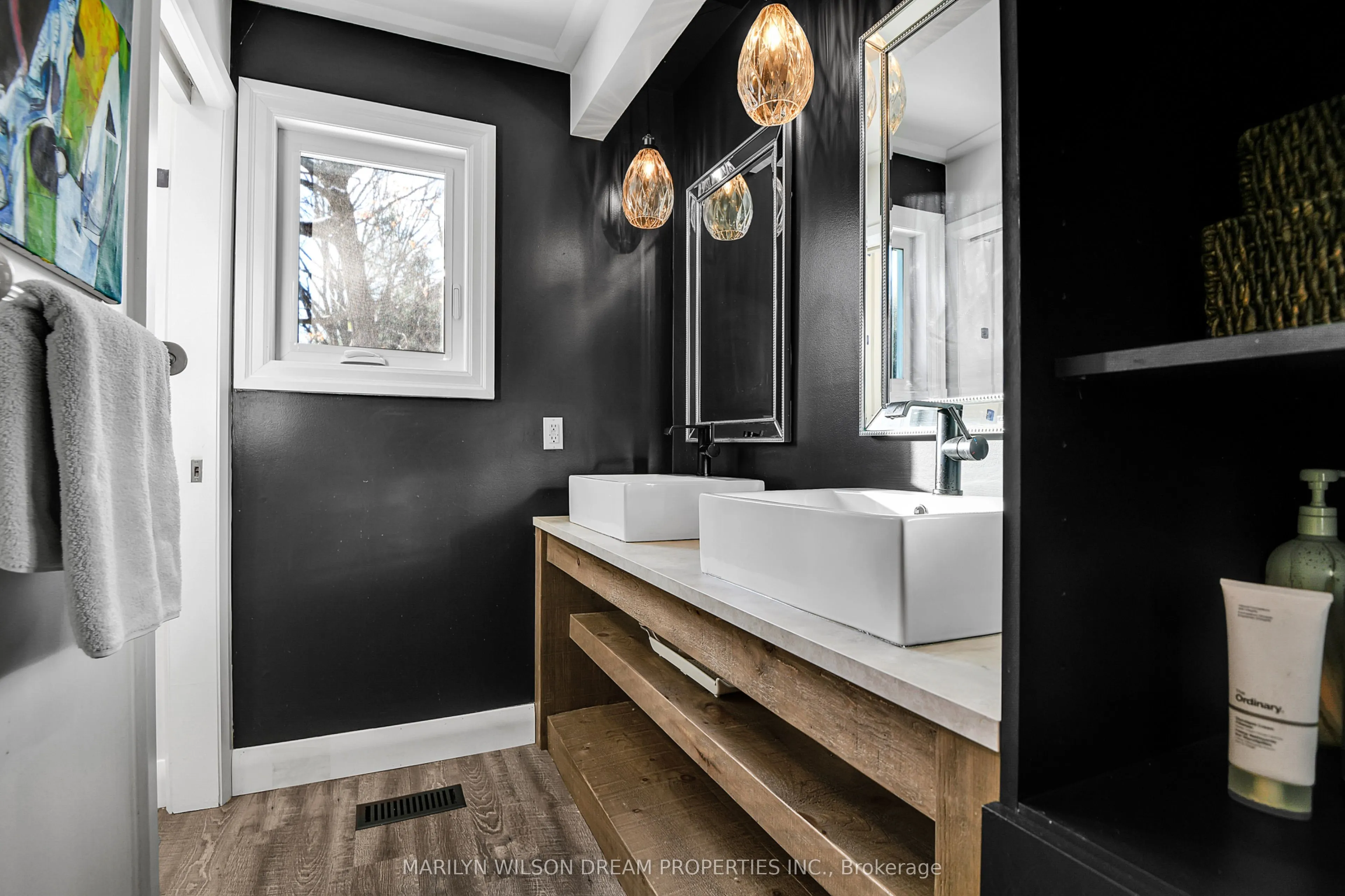 11 Burrows Road
