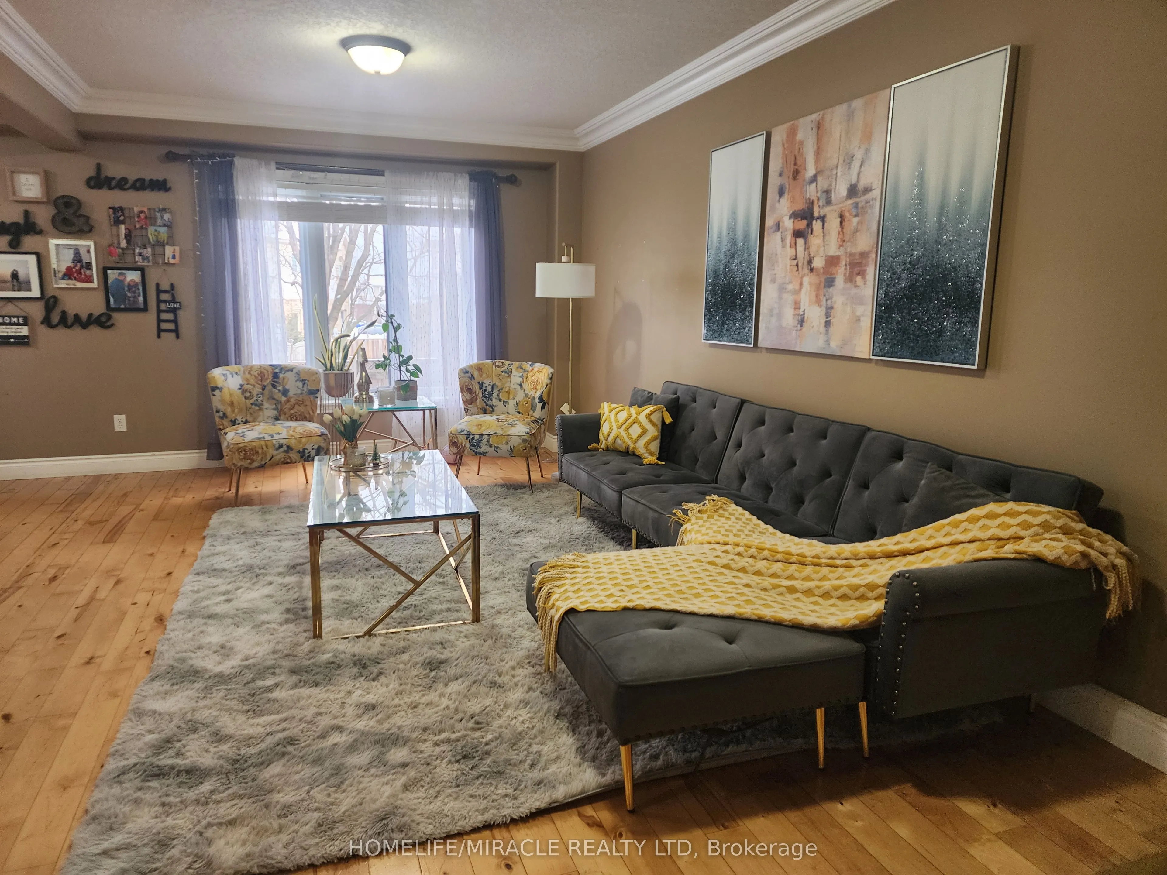 388 Thomas Slee Drive