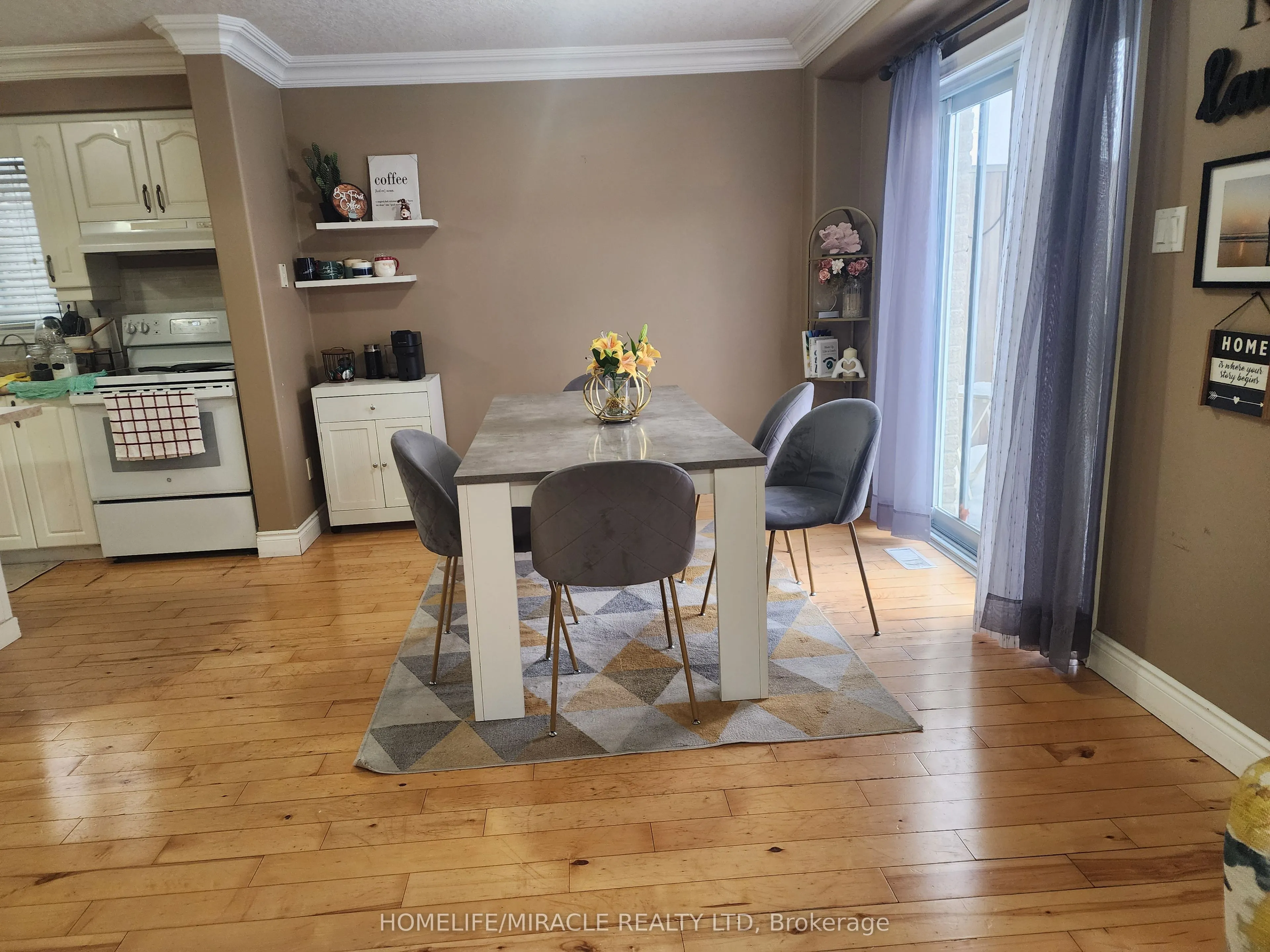 388 Thomas Slee Drive