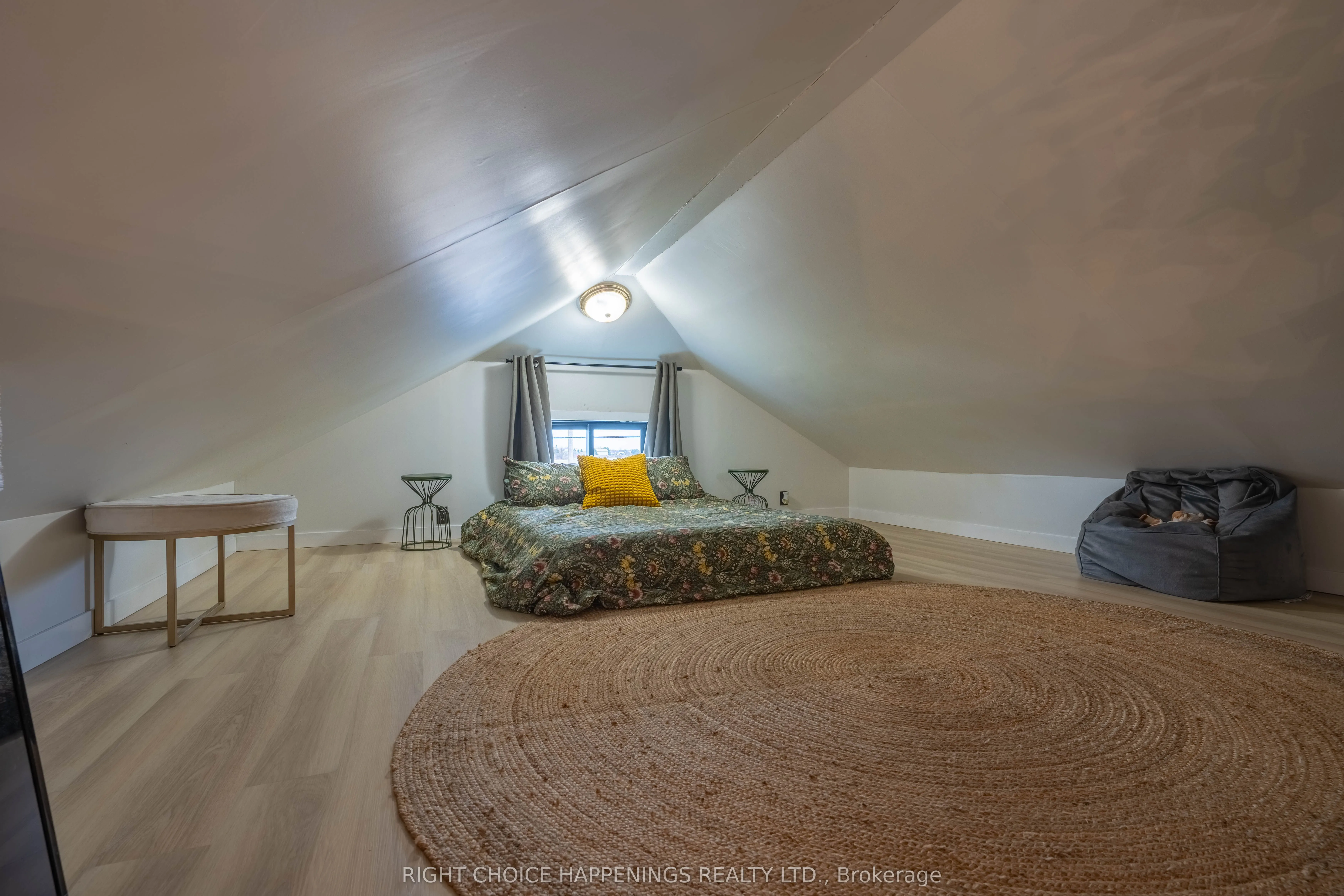 1368 Lorraine Road