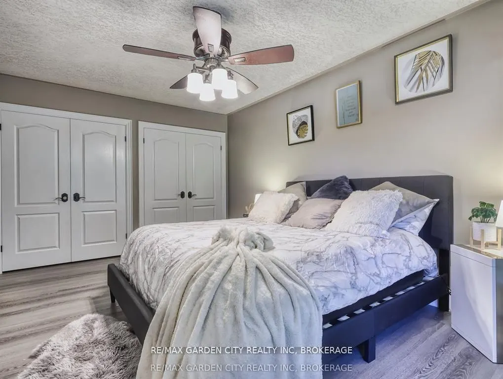 28 MARSDALE Drive