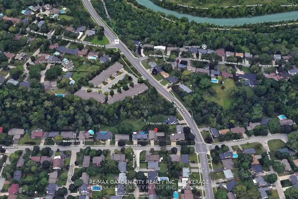 28 MARSDALE Drive