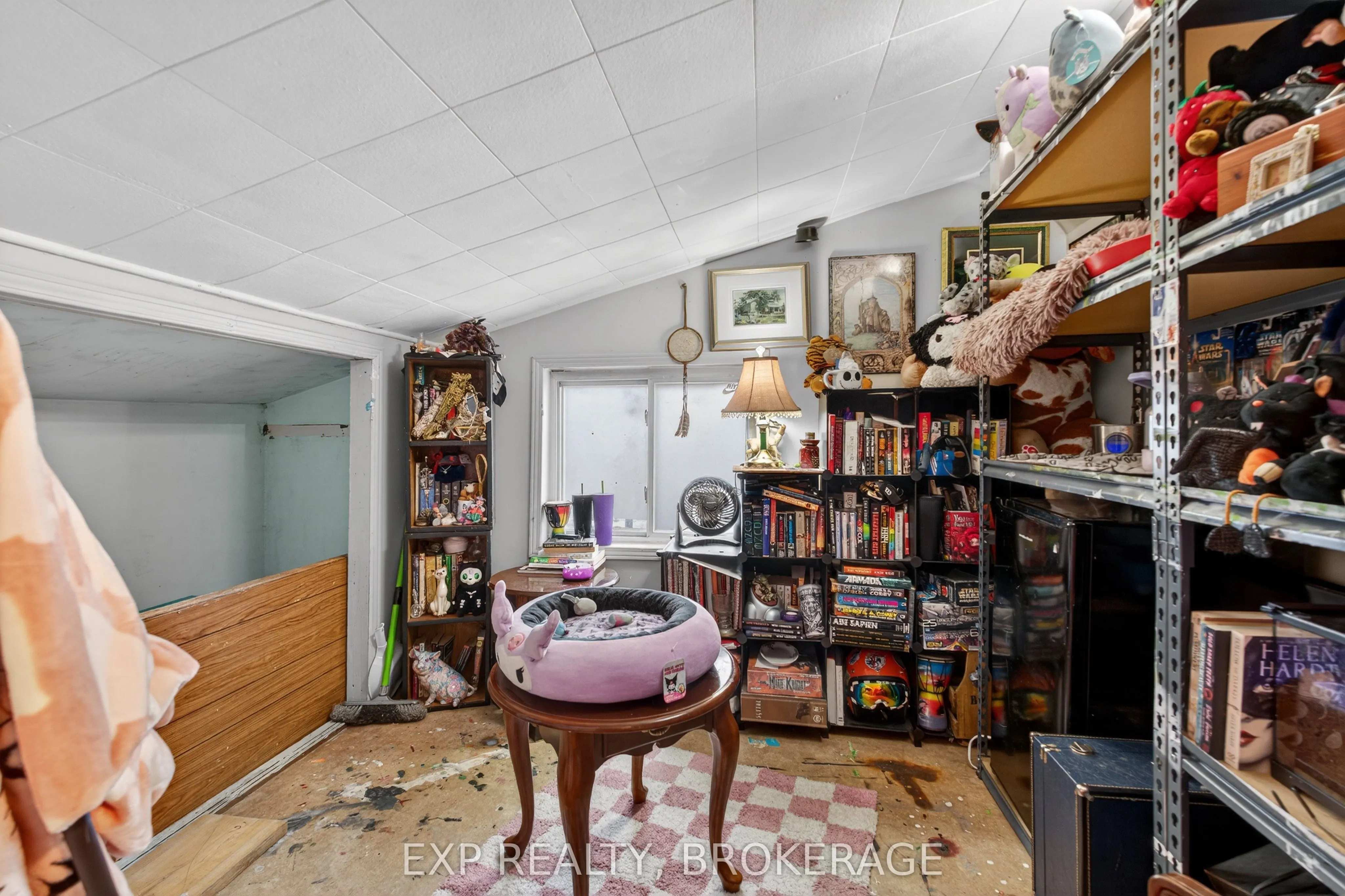 2295 SYDENHAM Road