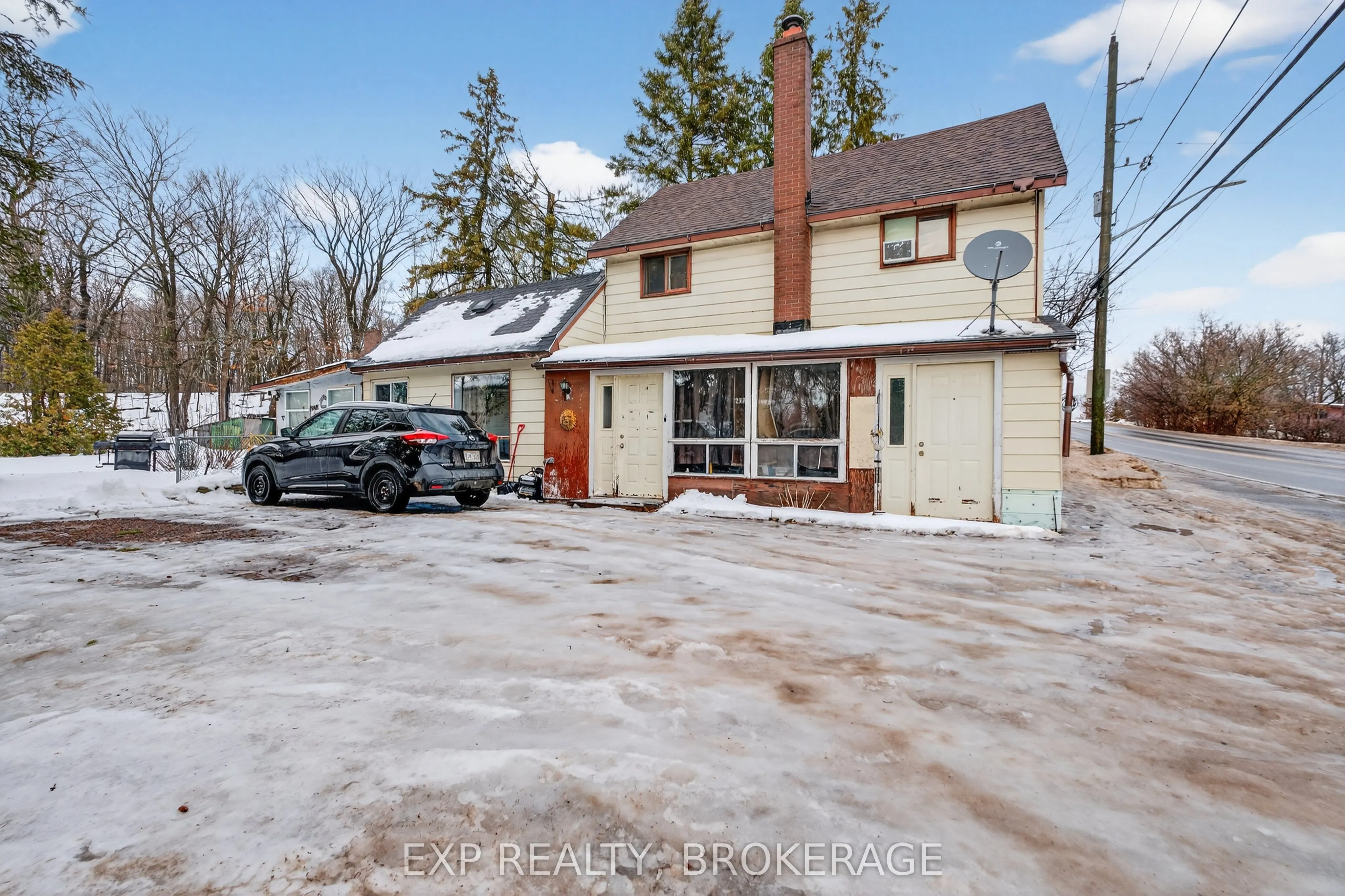 2295 SYDENHAM Road