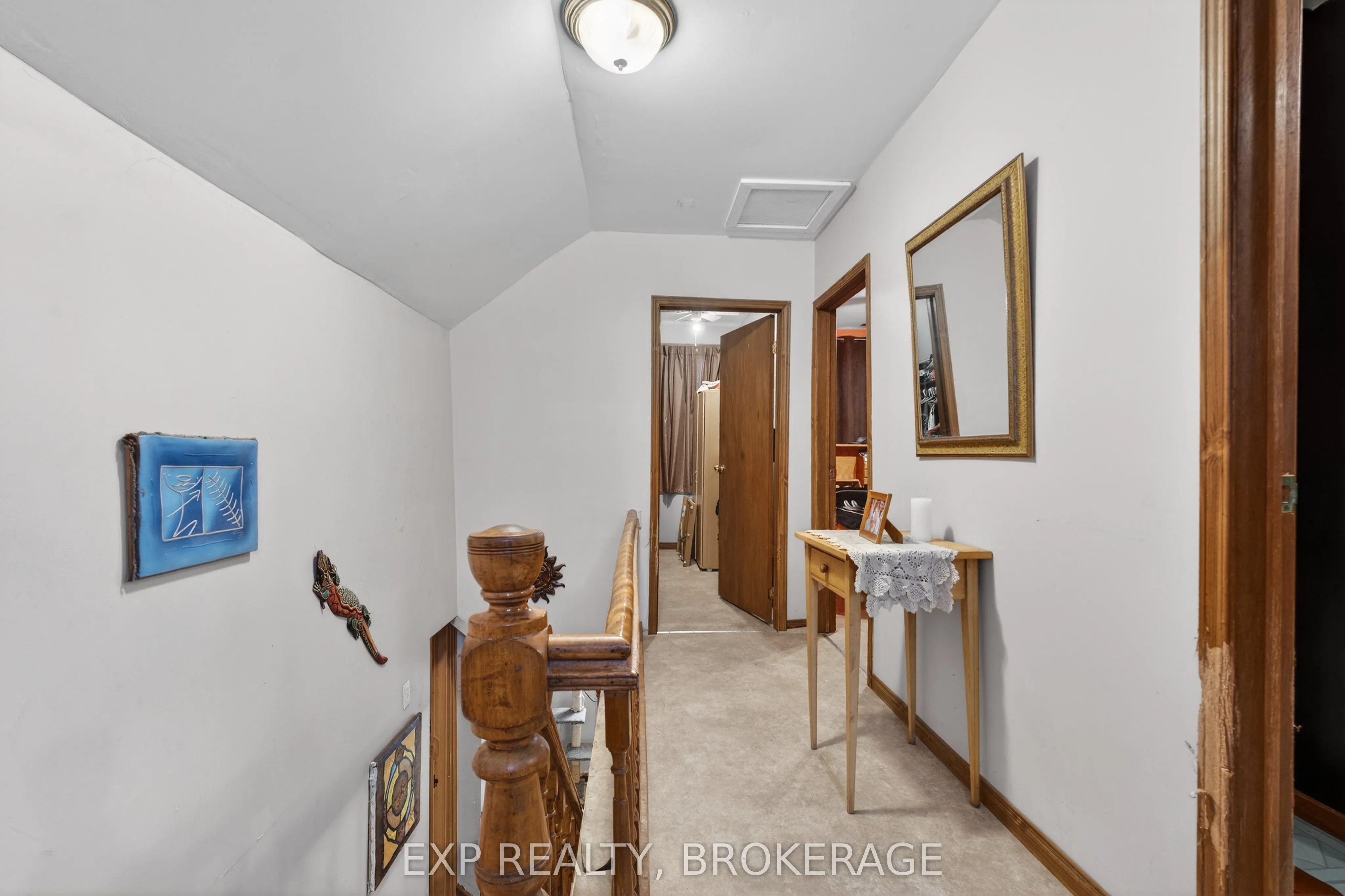 2295 SYDENHAM Road