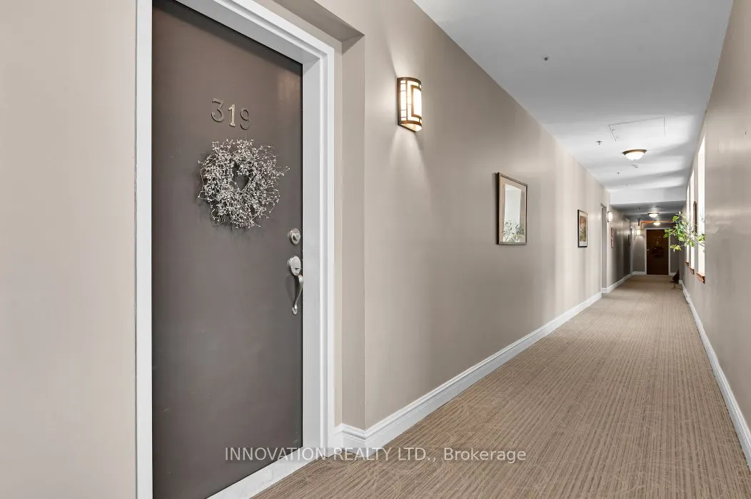 1 Rosamond Street E #319
