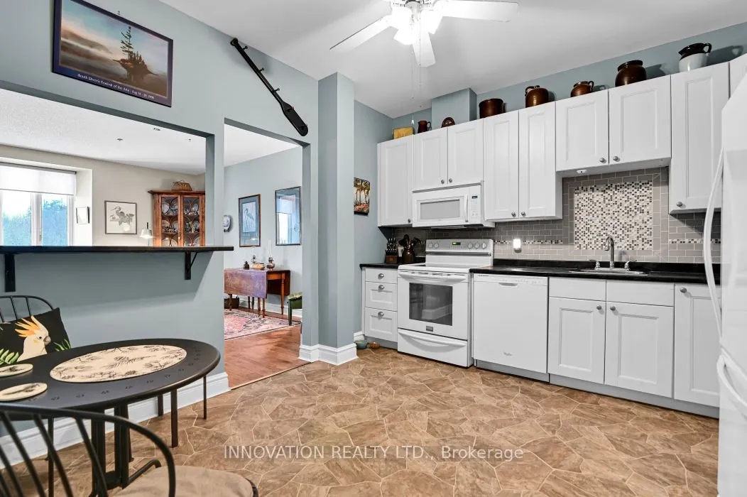 1 Rosamond Street E #319