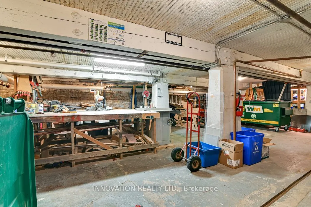 1 Rosamond Street E #319
