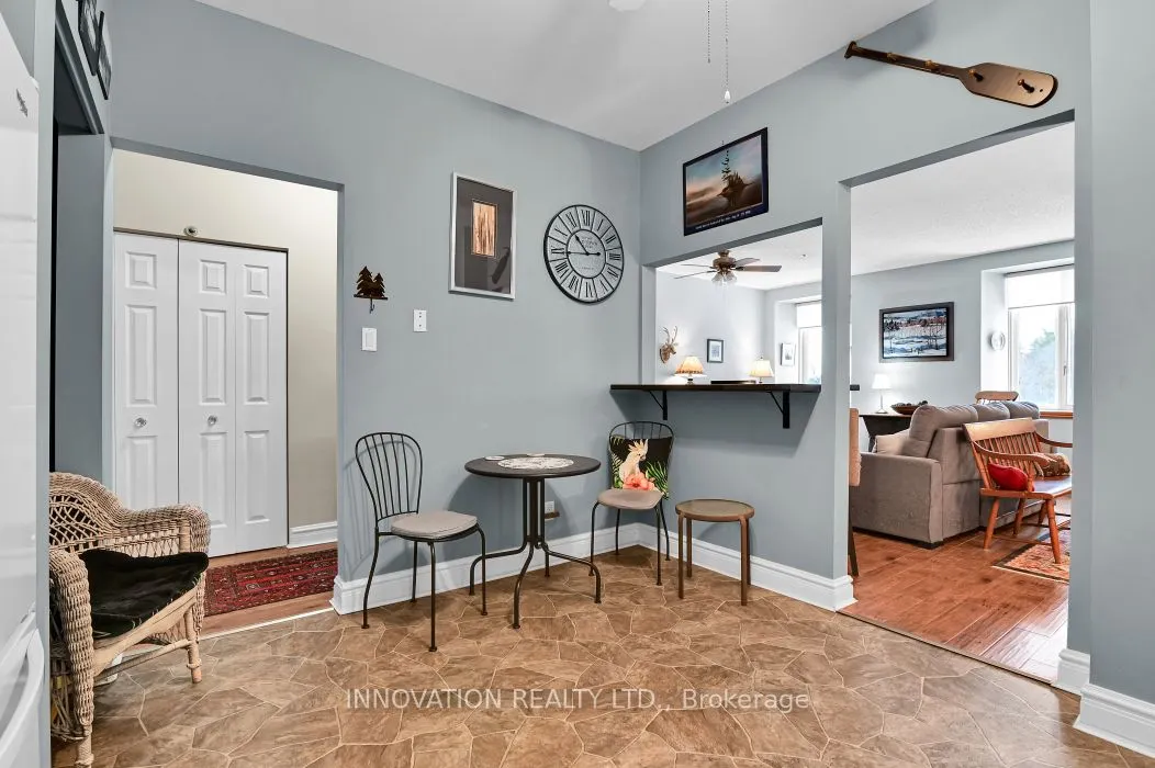1 Rosamond Street E #319