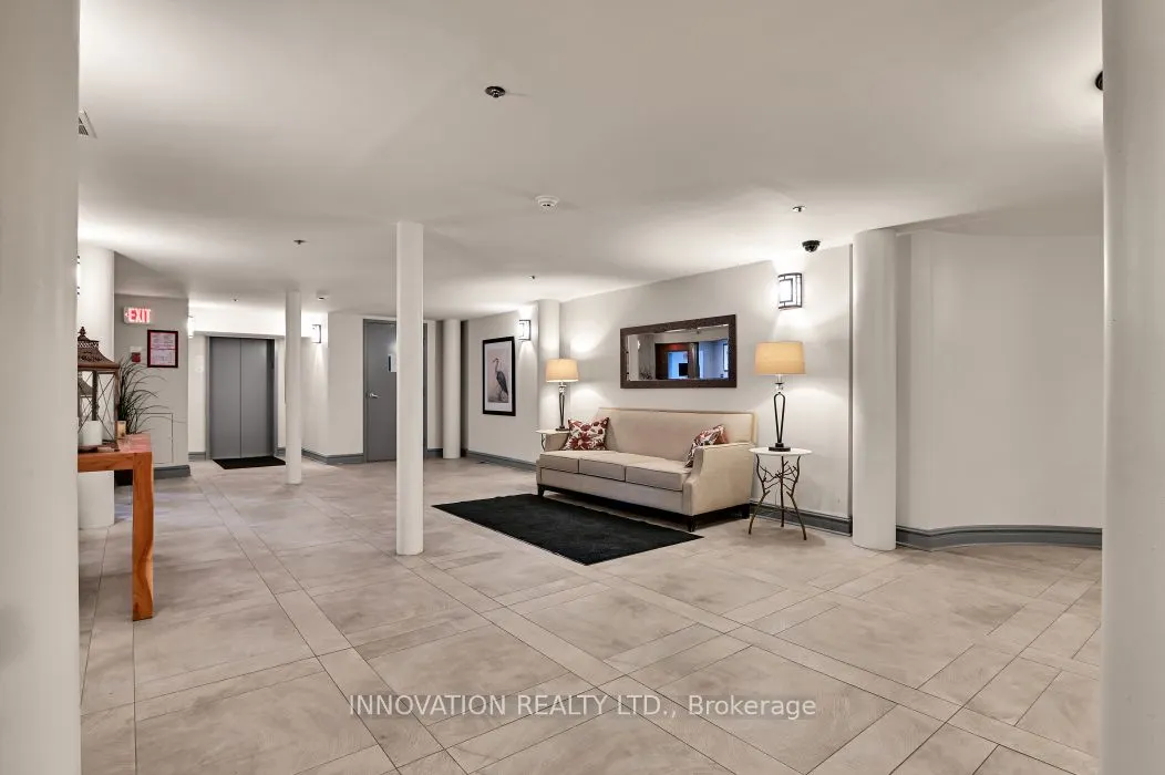 1 Rosamond Street E #319