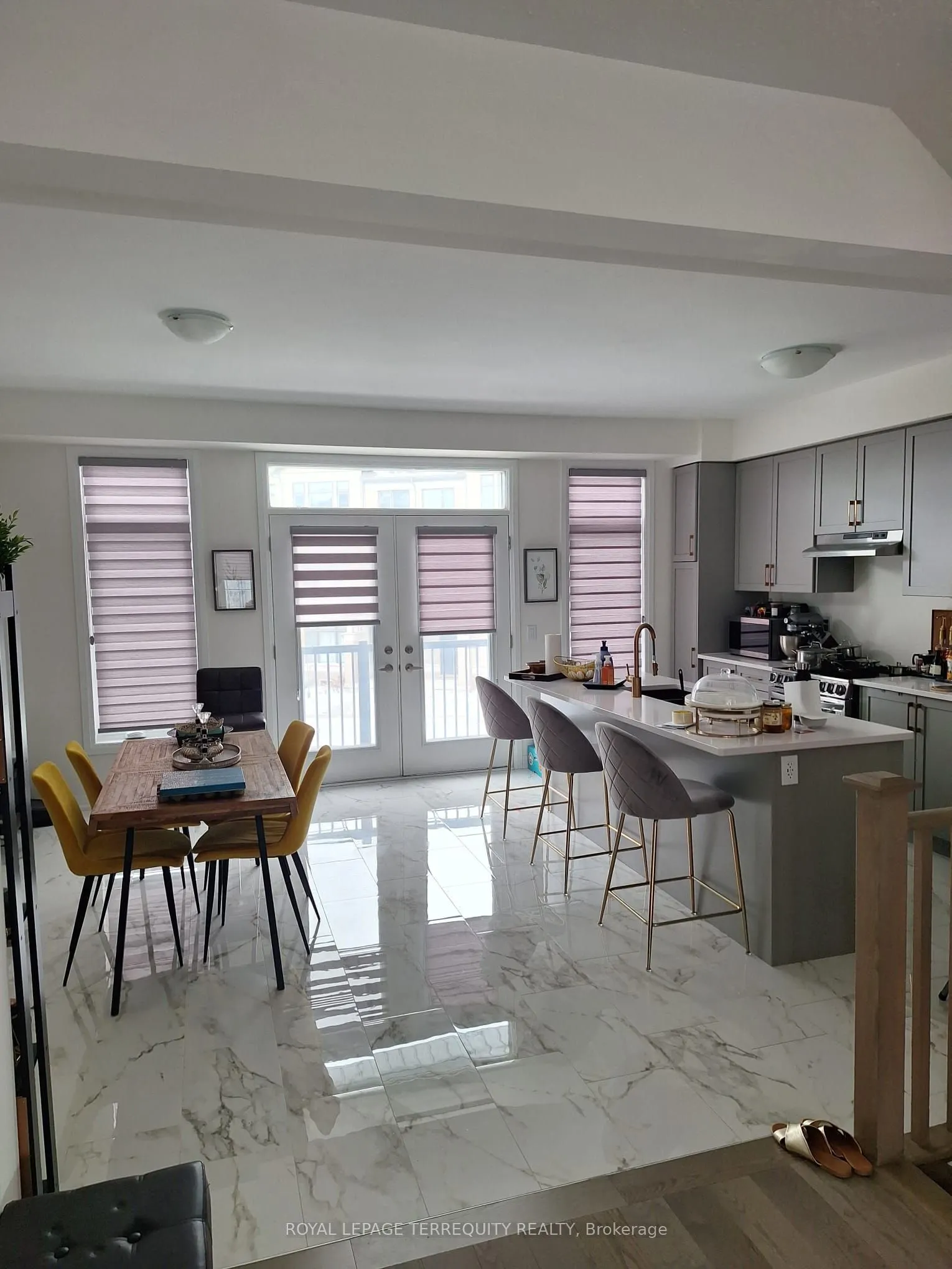 475 Provident Way #28