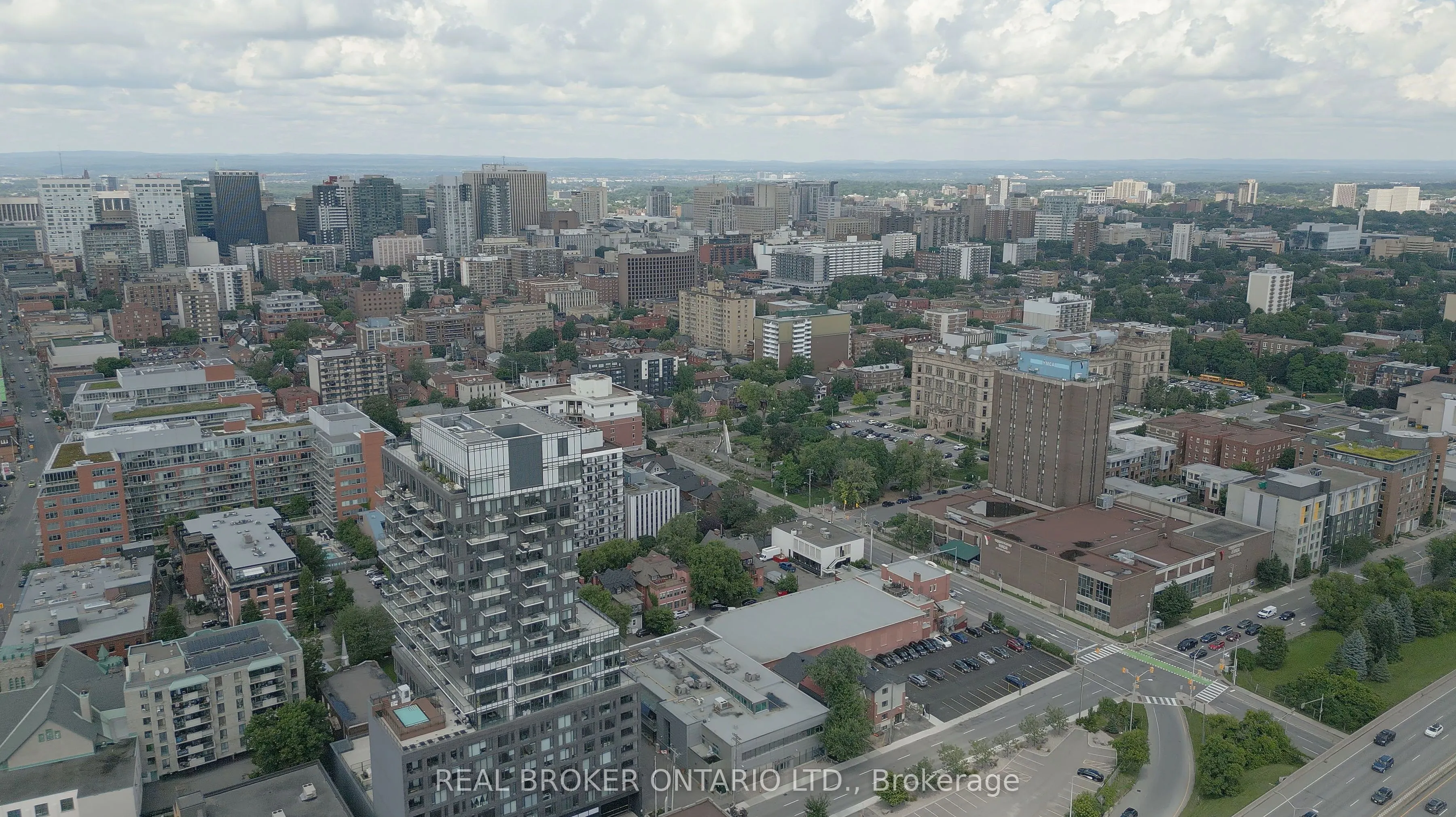 203 Catherine Street #703