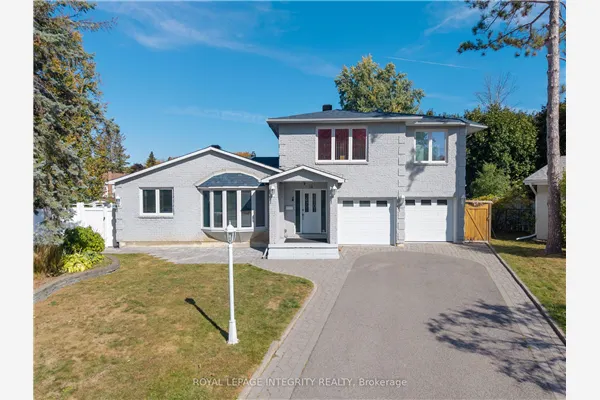 16 St Andrews Circle