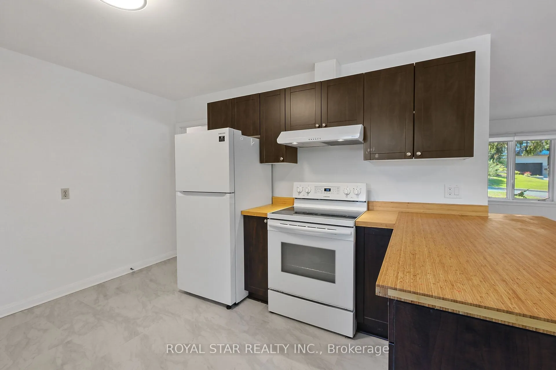 10 Delong Drive
