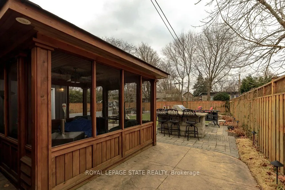29 Woodside Drive