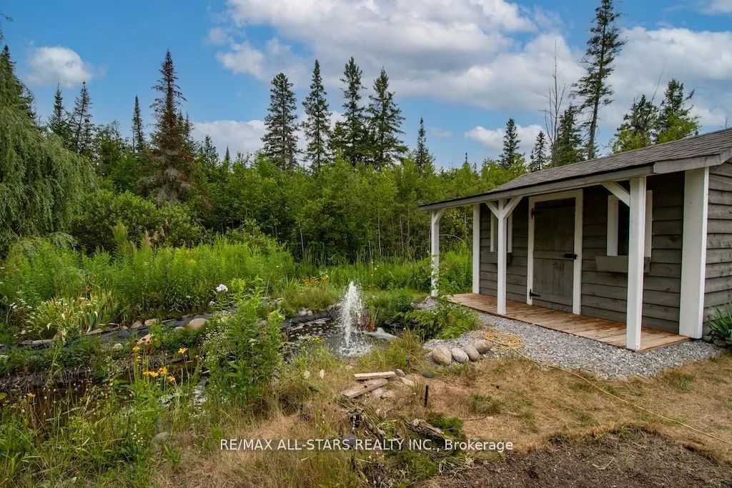 15 Rustlewood Avenue
