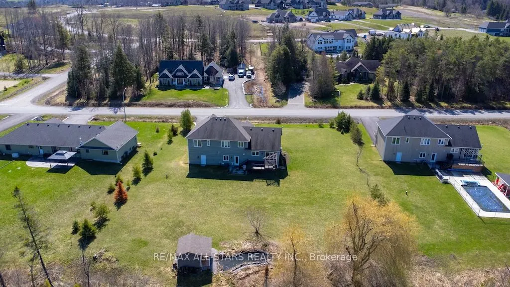 15 Rustlewood Avenue