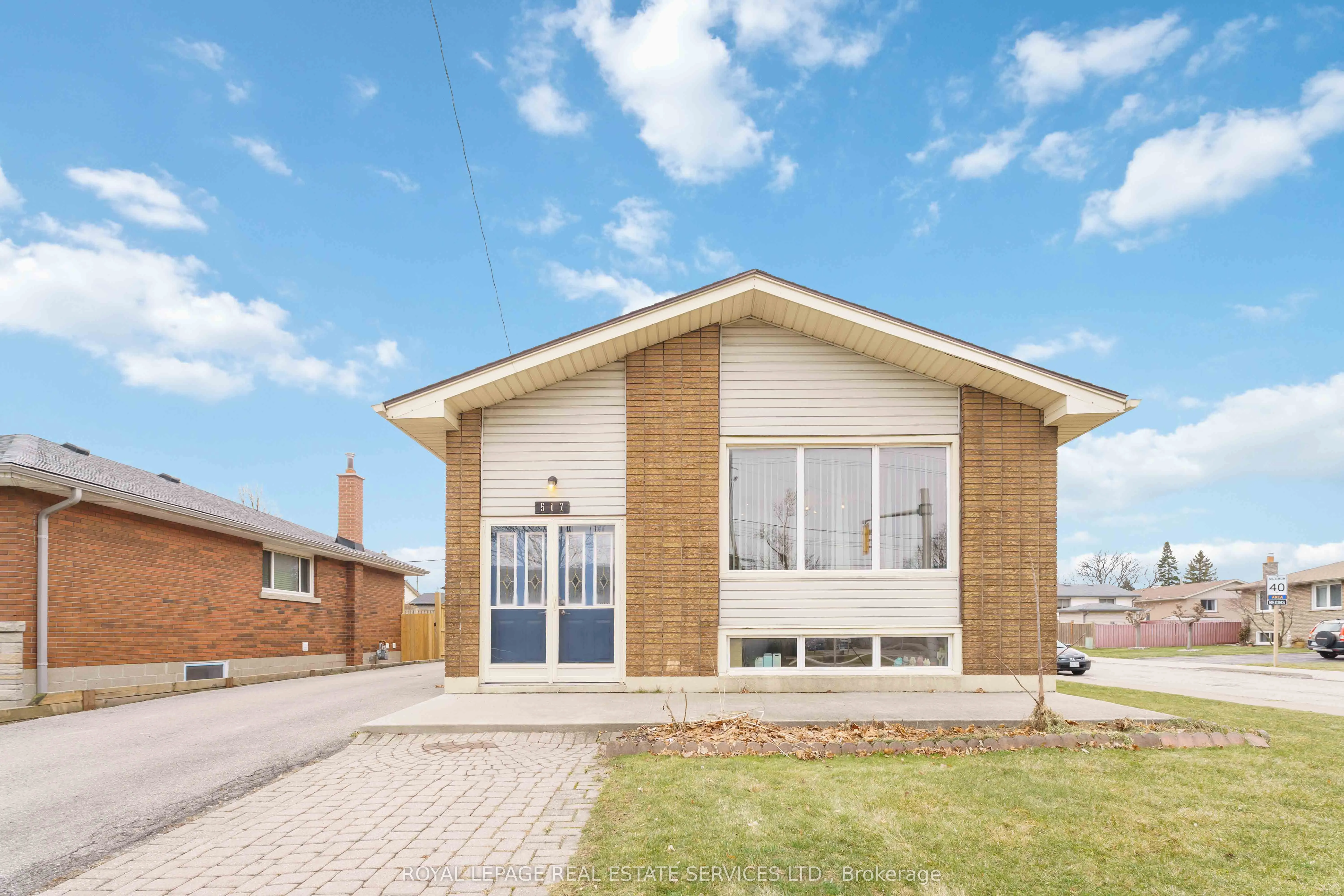 517 Mohawk Road W #Main