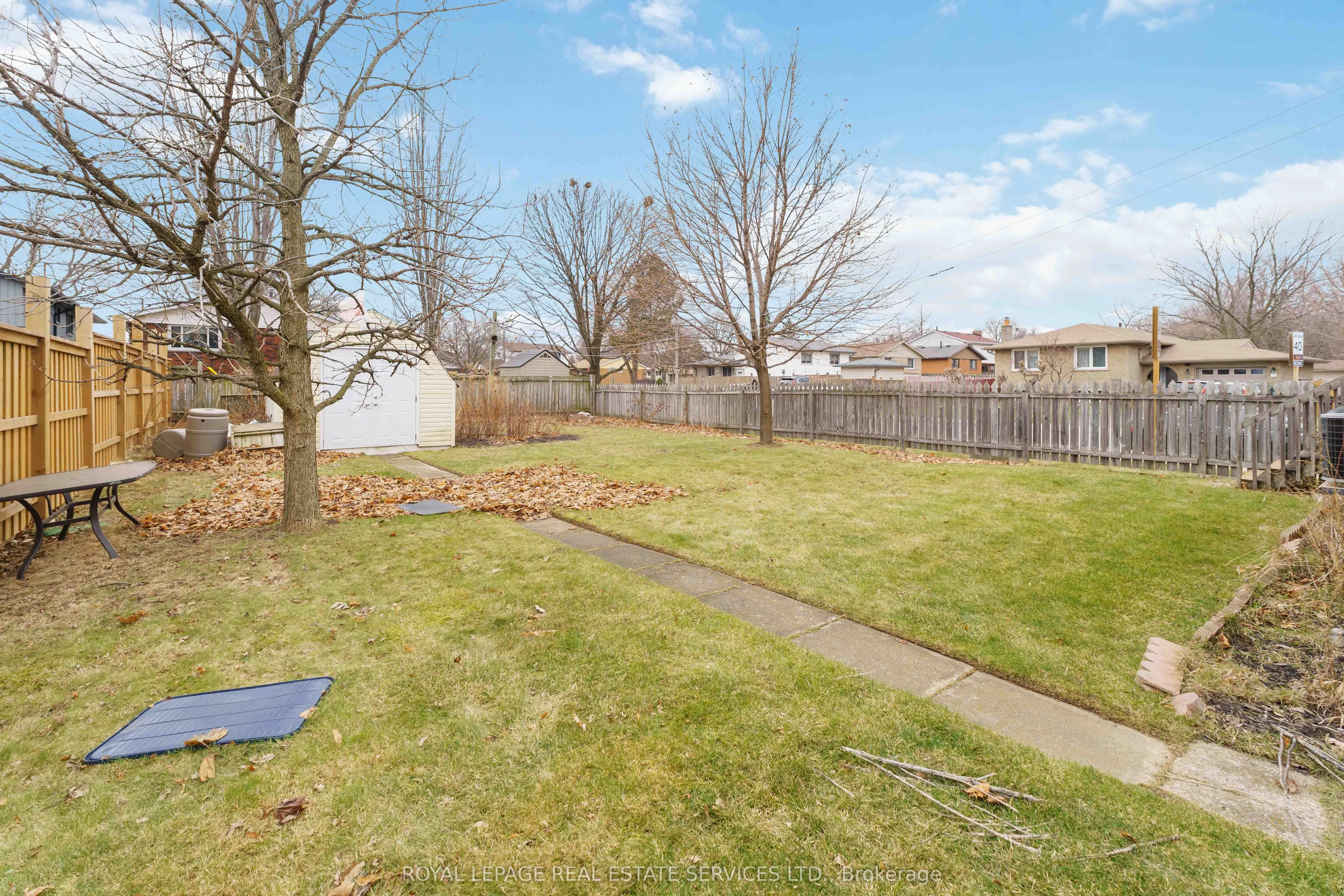 517 Mohawk Road W #Main