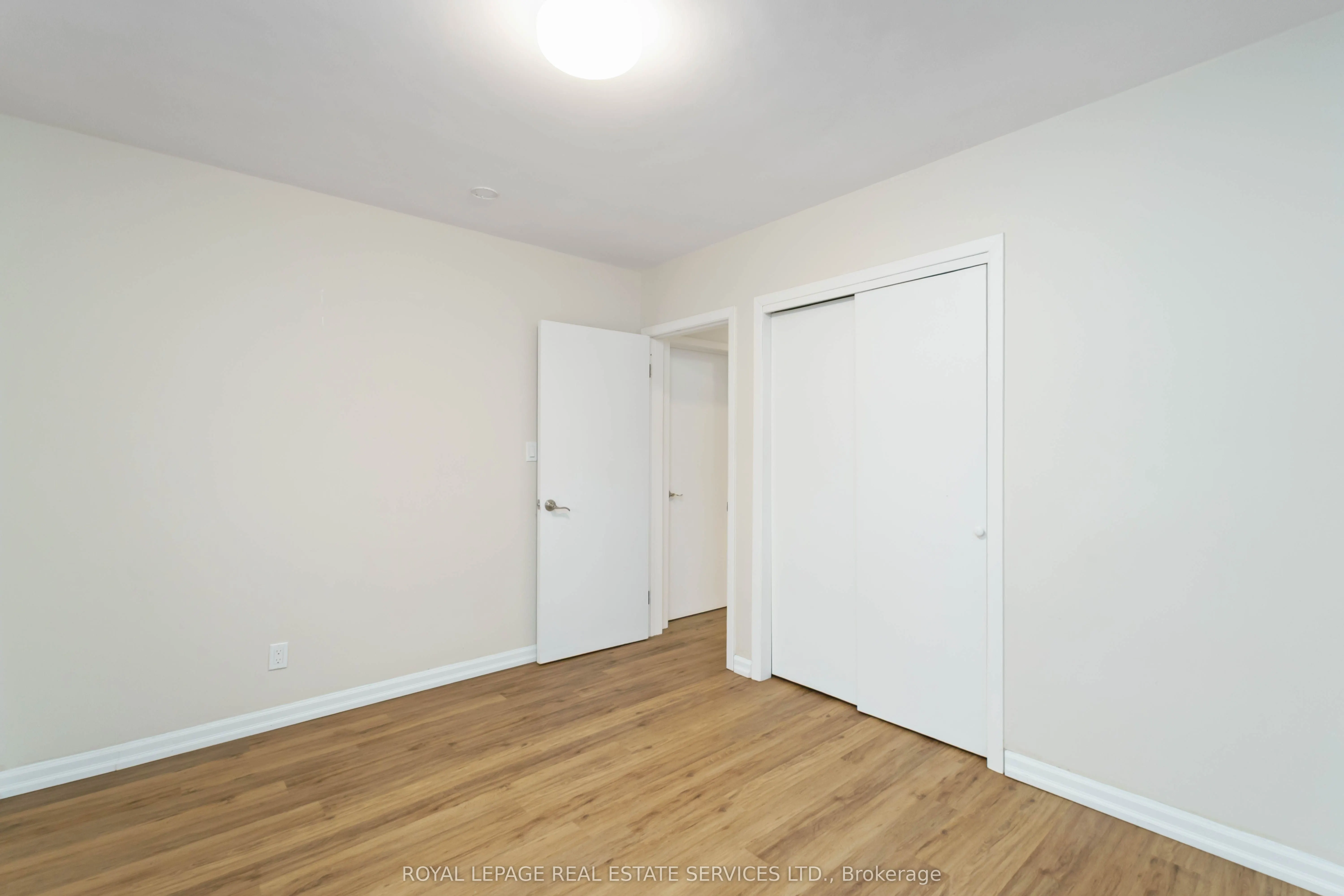 517 Mohawk Road W #Main