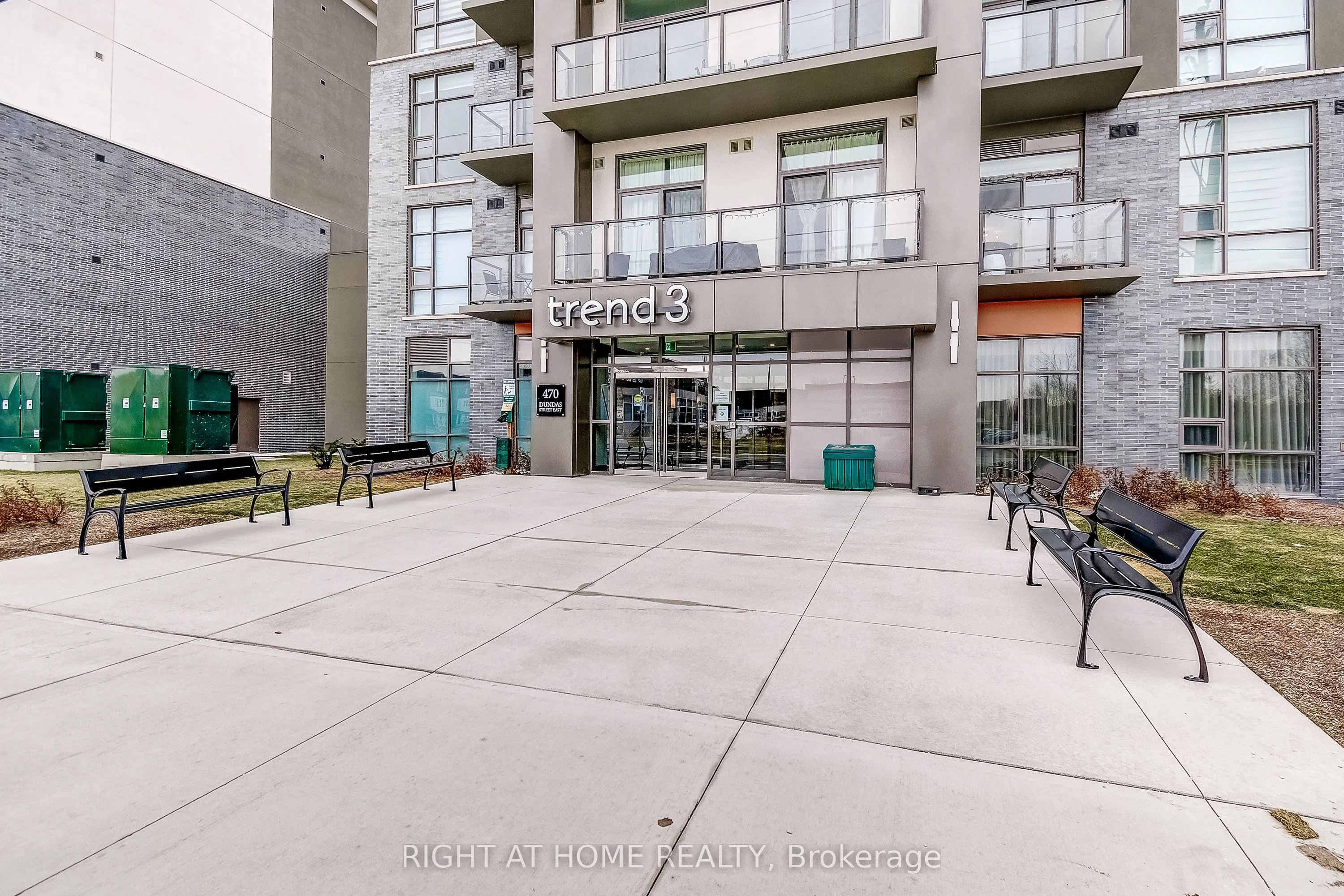 470 Dundas Street E #604