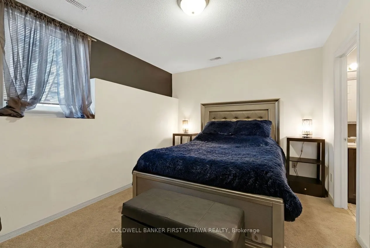 150 Urbancrest Private #182