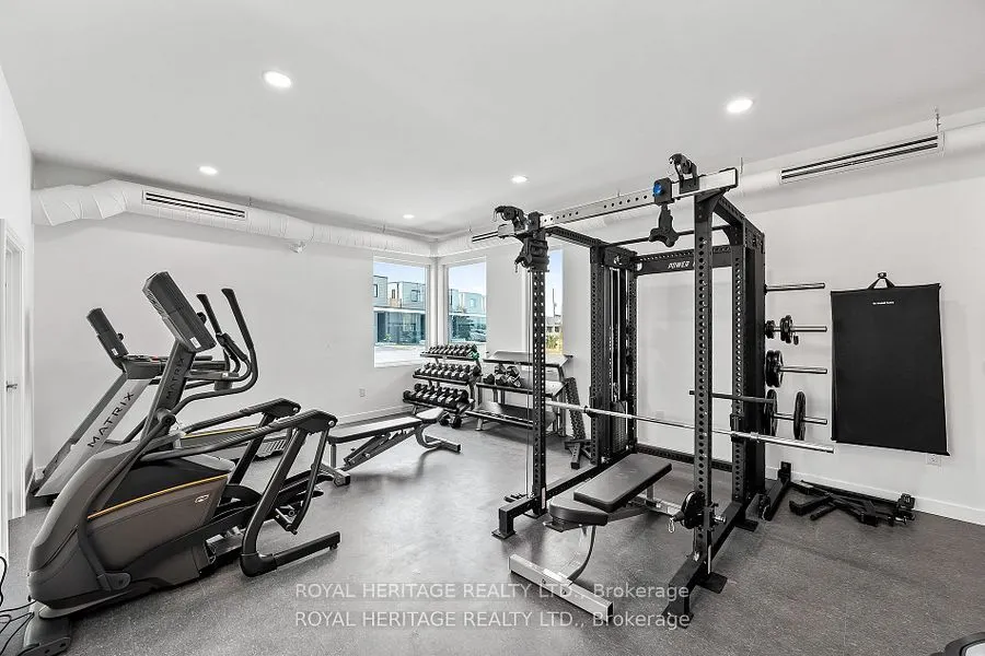 19B West Street N #402