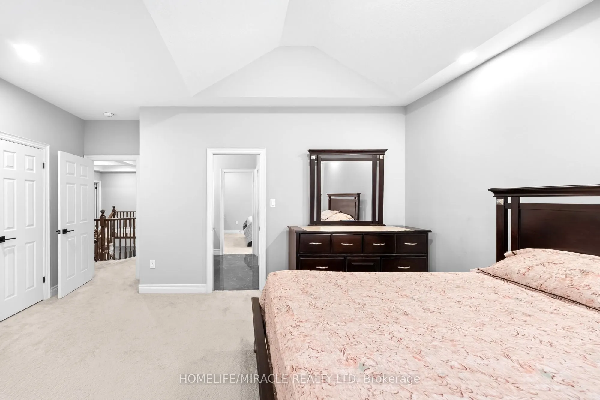 147 AMBROUS Crescent