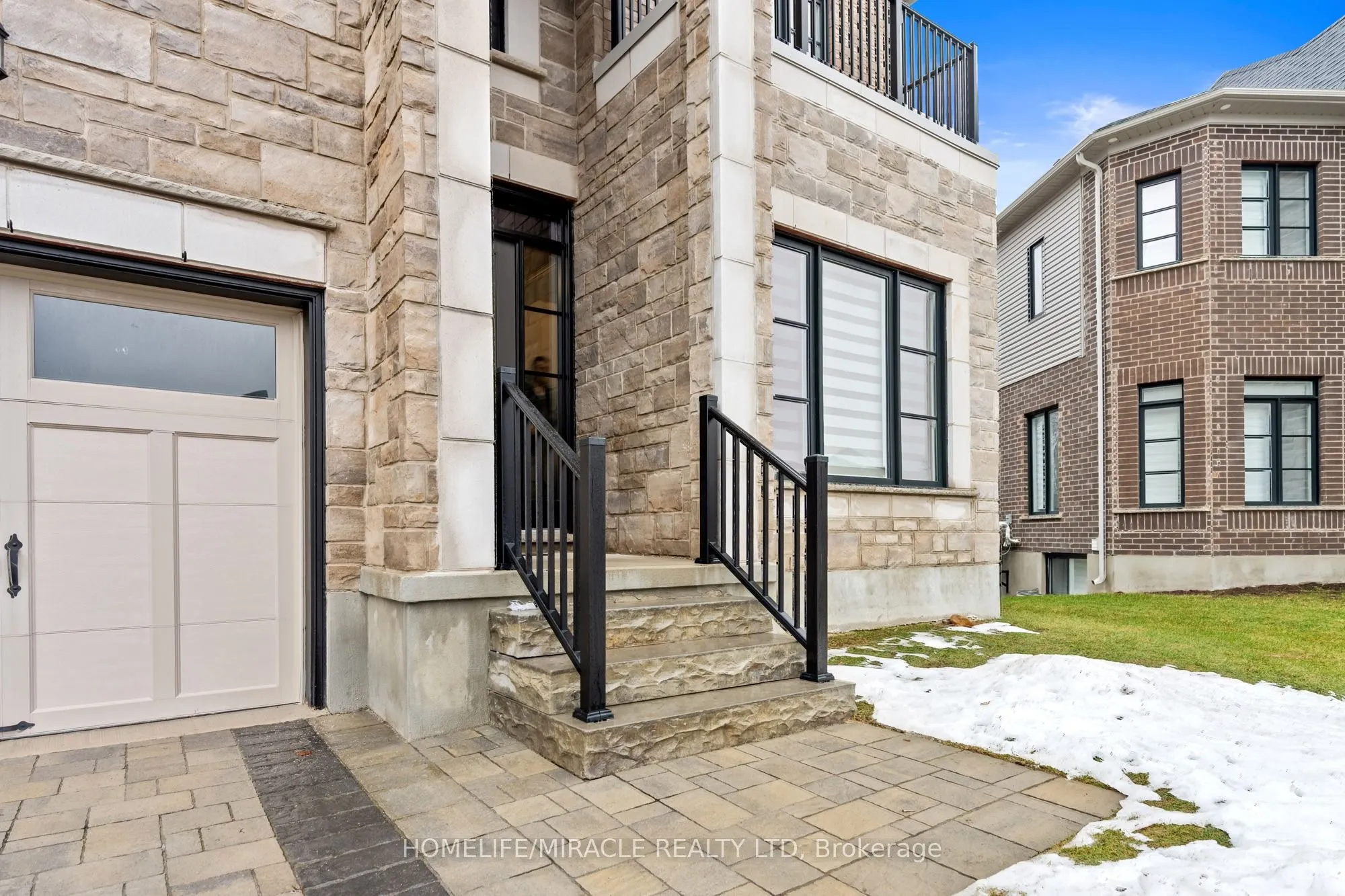147 AMBROUS Crescent