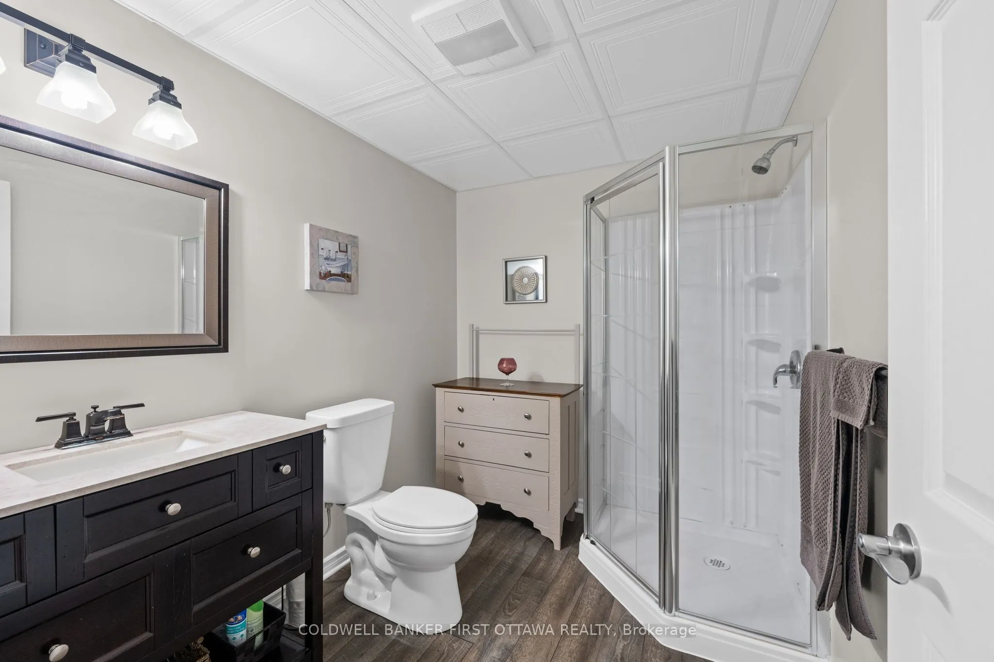 239 ROYAL LANDING Gate
