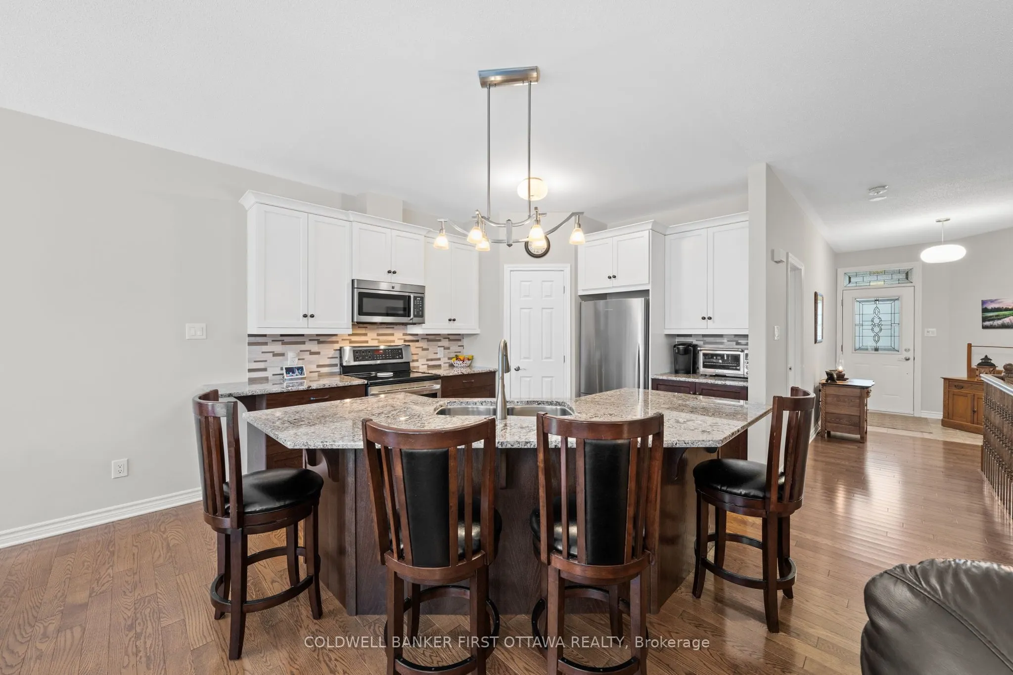 239 ROYAL LANDING Gate