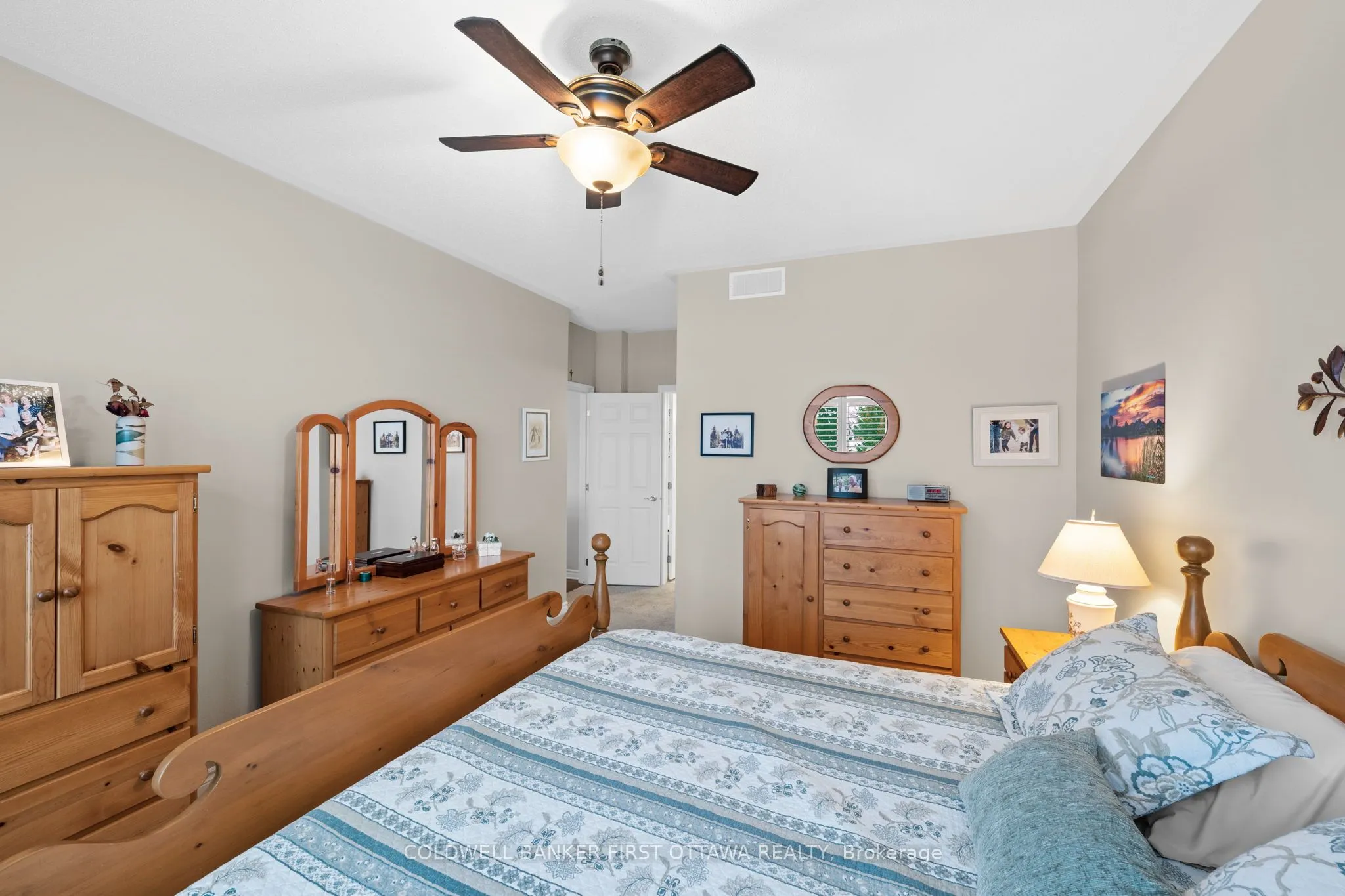 239 ROYAL LANDING Gate