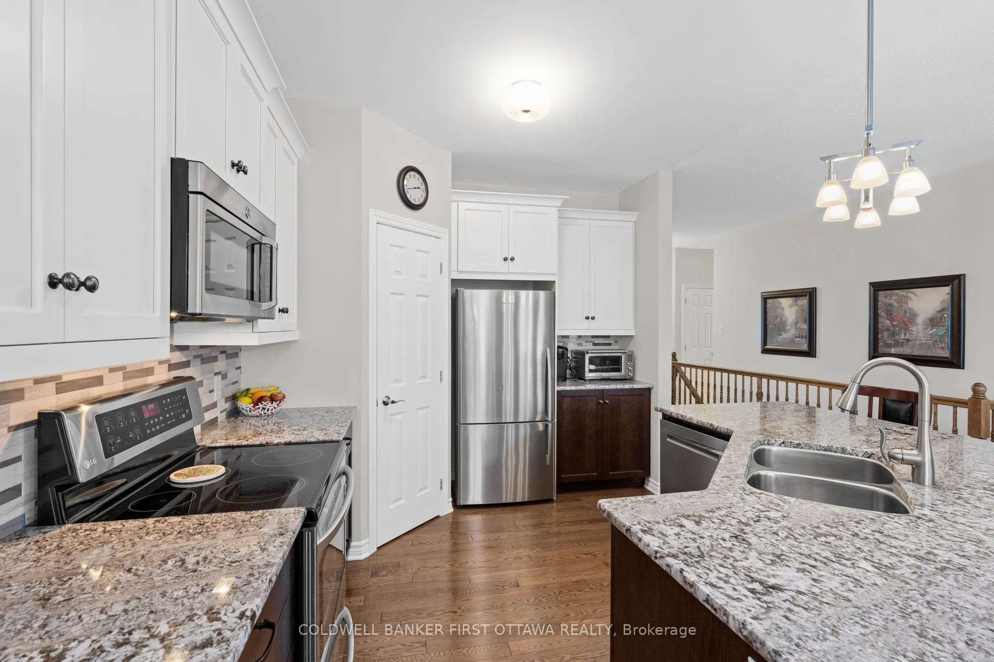 239 ROYAL LANDING Gate