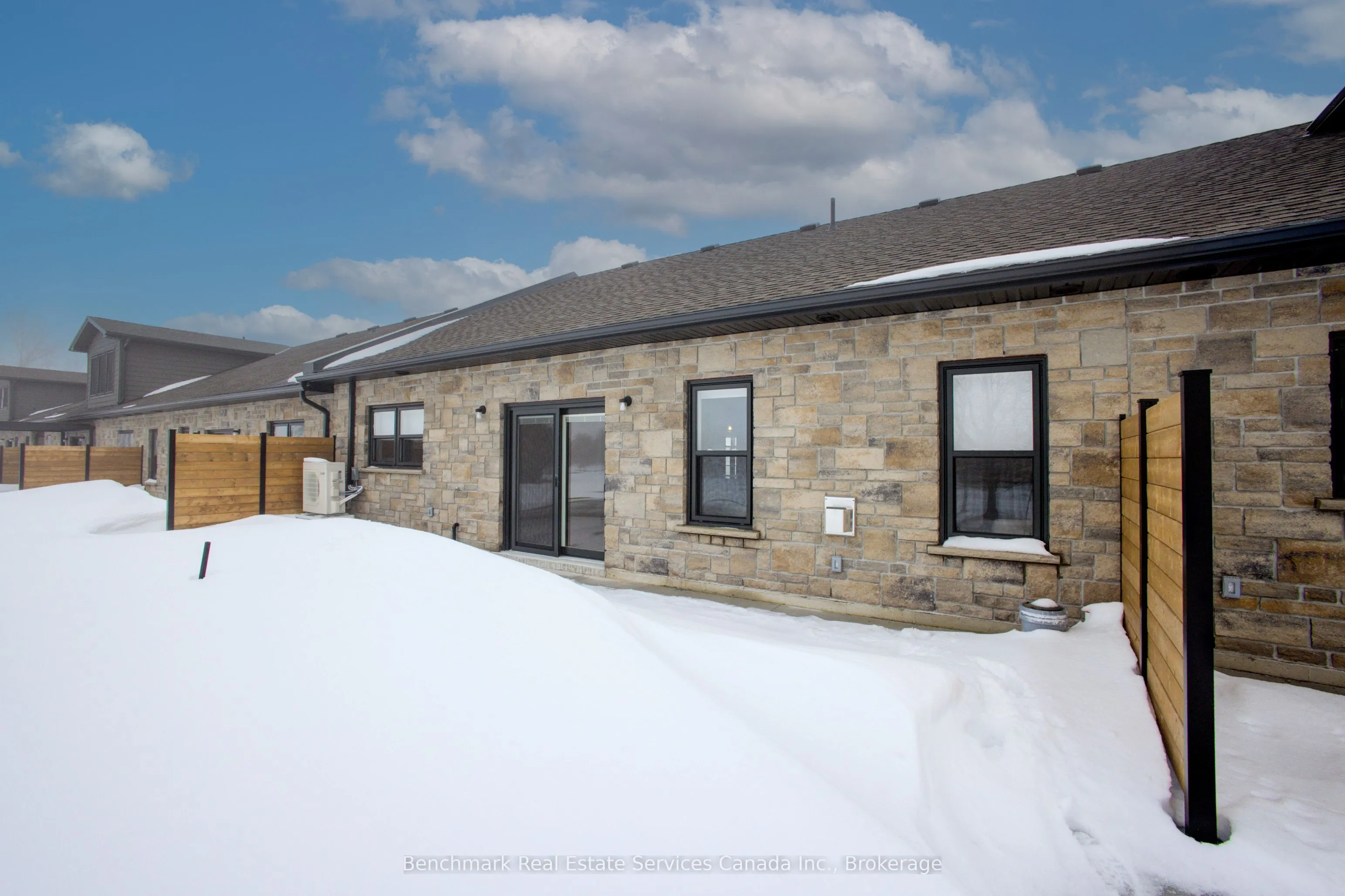 1182 Queen Street #38