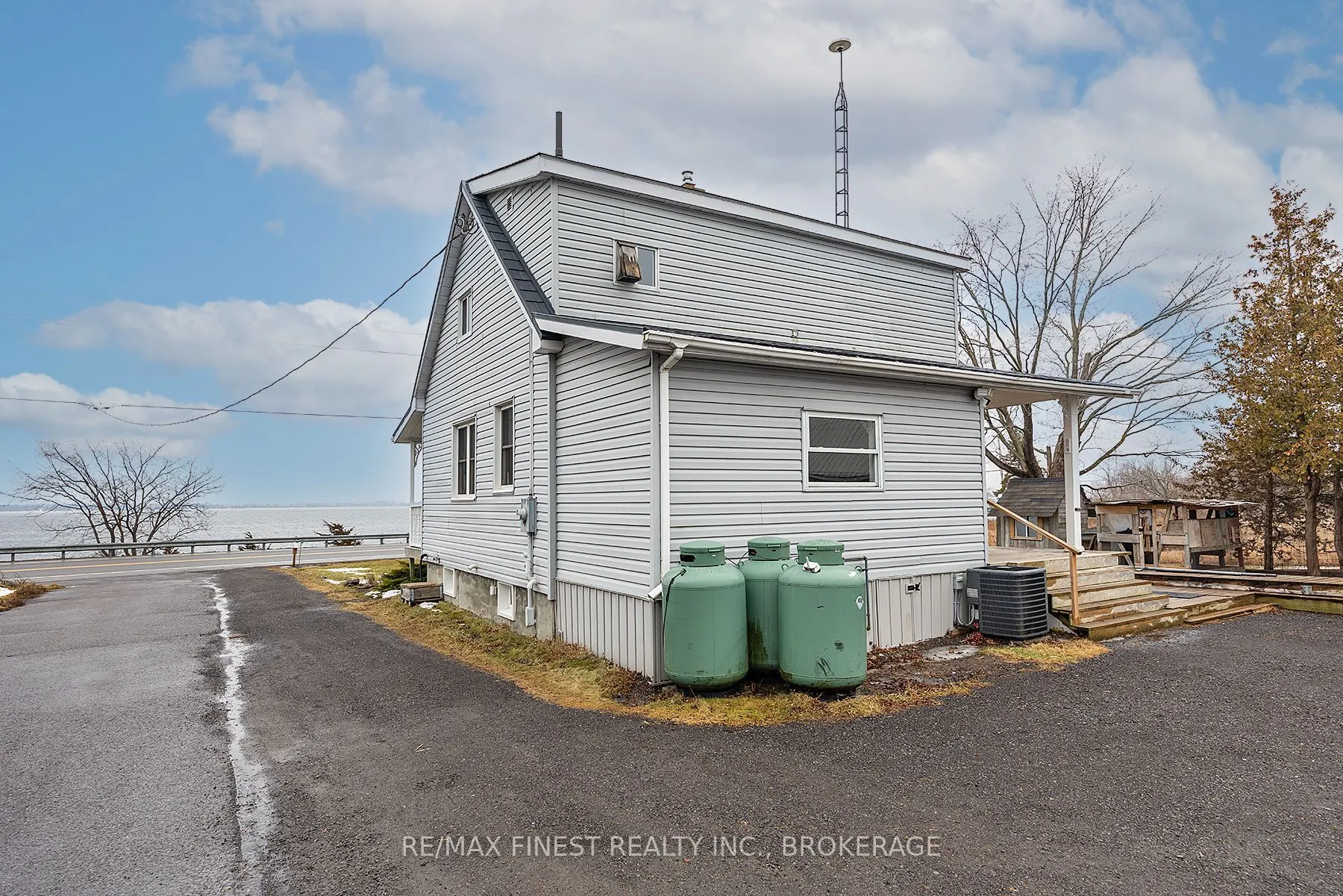 5157 Bath Road